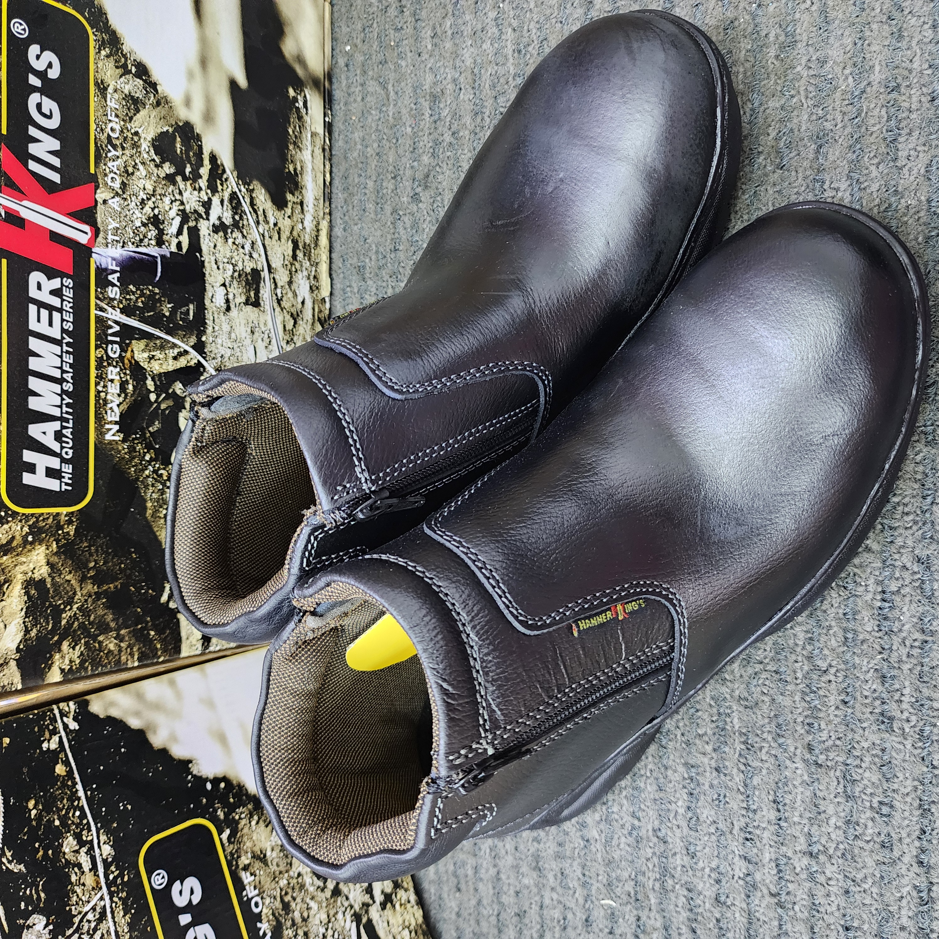 Hammer King 13009 Safety Shoes Boots Steel Toe Cap Steel Mid Plate Mid Cut Zip On Premium Quality Genuine Leather SIRIM and DOSH Approved Kasut Keselamatan