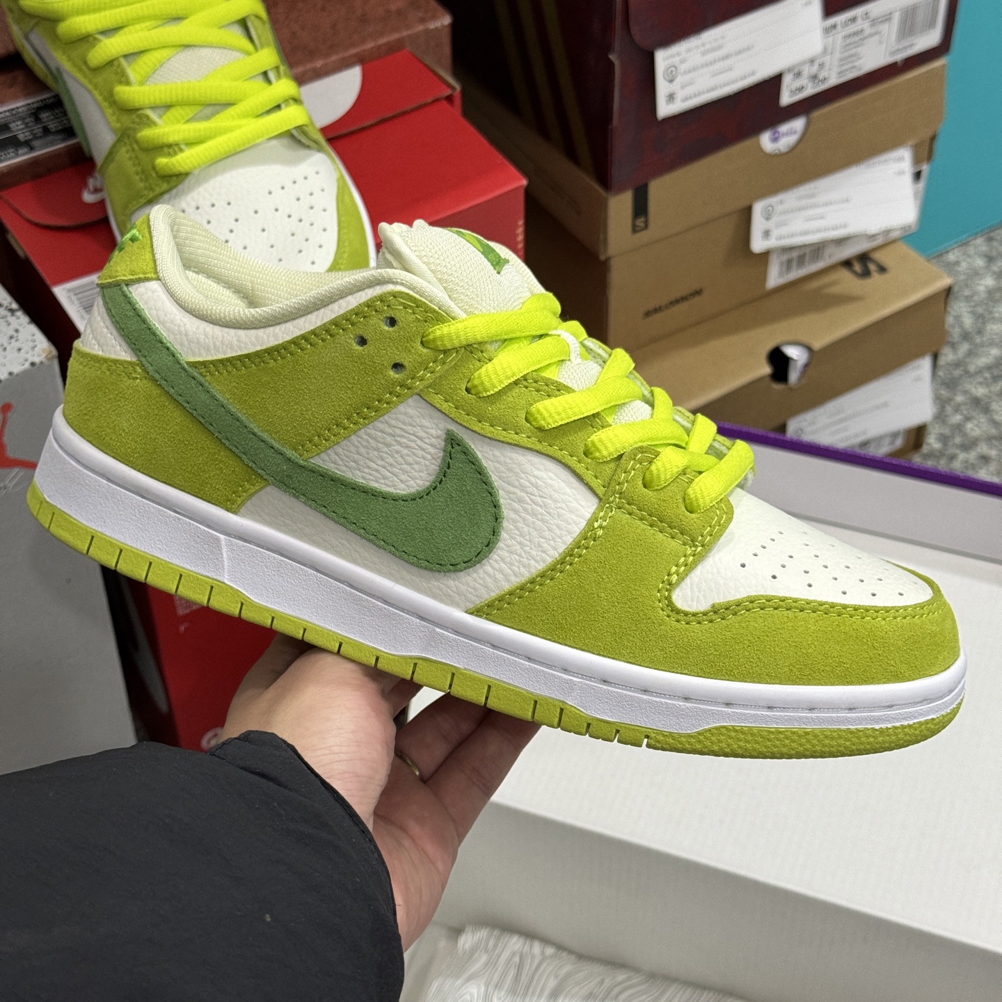 Nike SB Dunk Low "Green Apple" DM0807-300