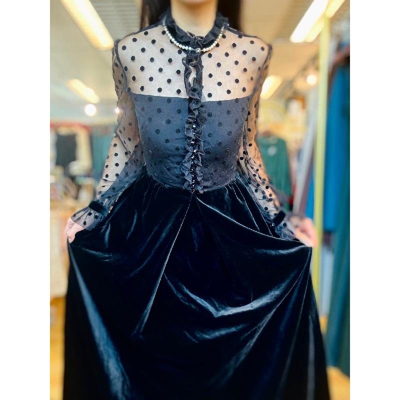 Vintage 1980s Gothic Style Polka Dot Lace x Velvet Evening Gown with Pockets (MT2571)