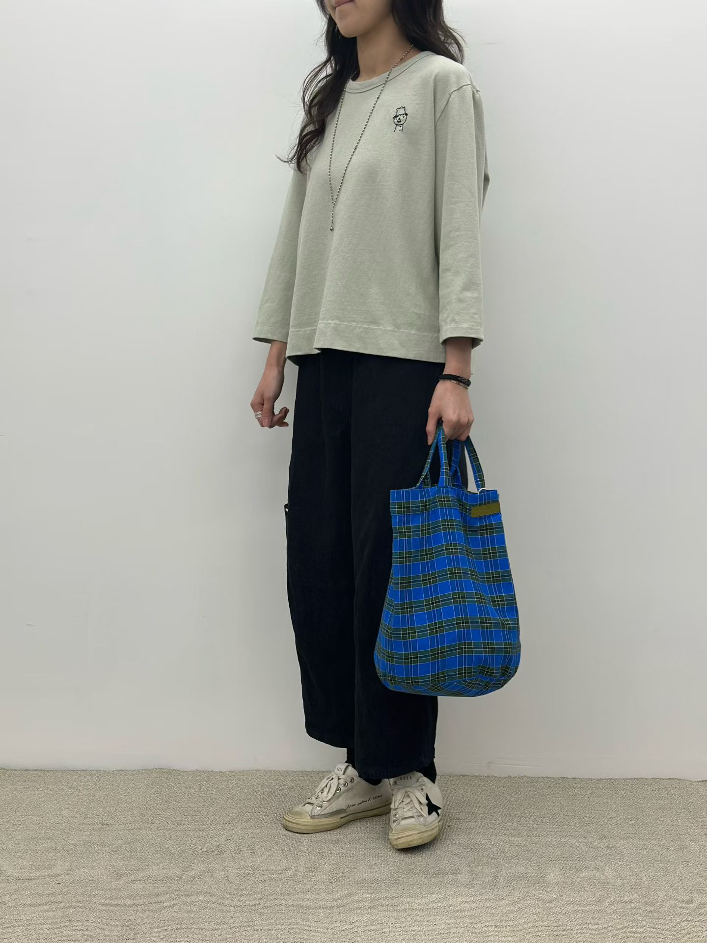 LE OE 日系绣線7分袖tee