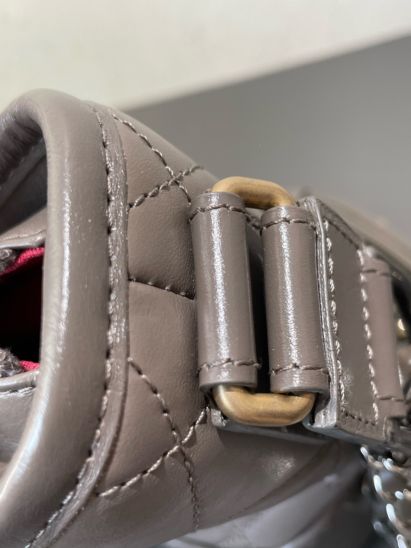 【預訂貨品】CHANEL 大象灰流浪包