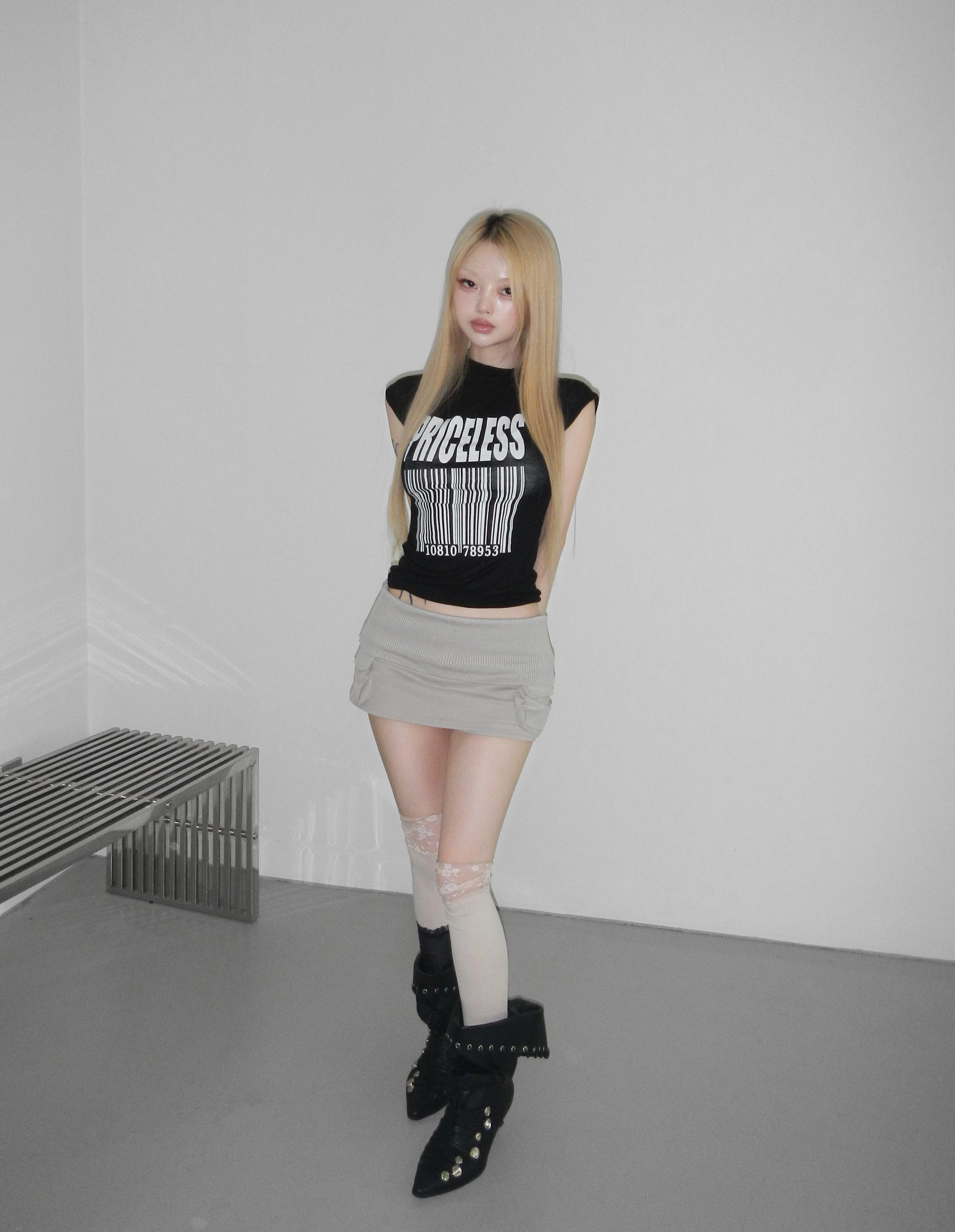 Mock Neck Slim-Fit Graphic Top