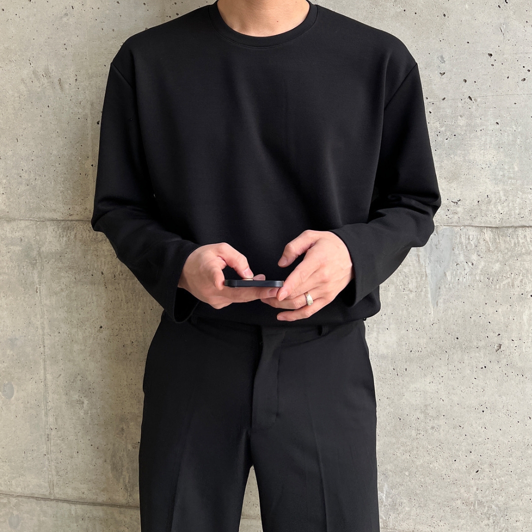 【In Stock】Essential Long-Sleeved T-Shirt