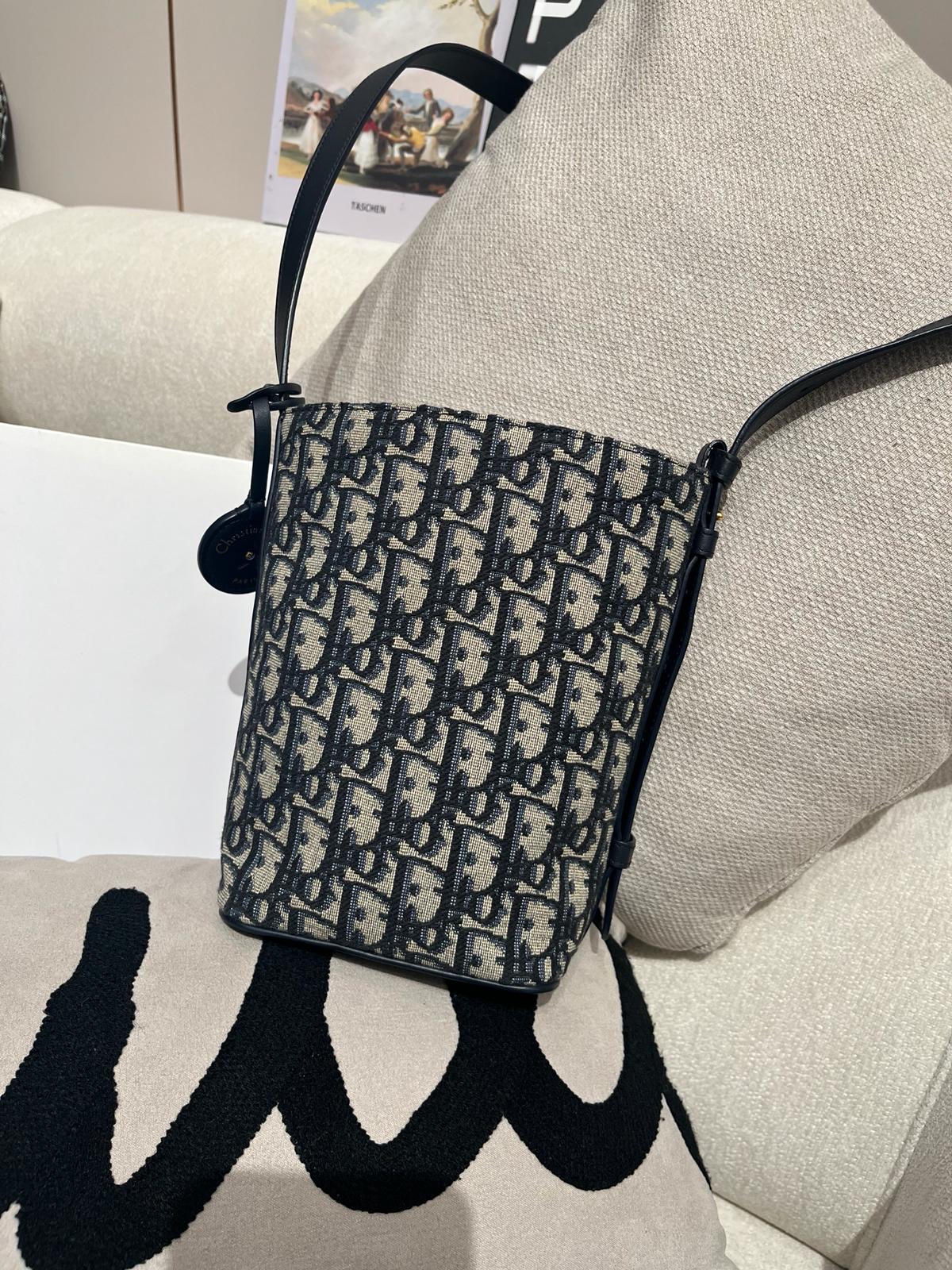 Dior Diorstar Mini Bucket 100%Authentic, 95%New ✅Dust bag