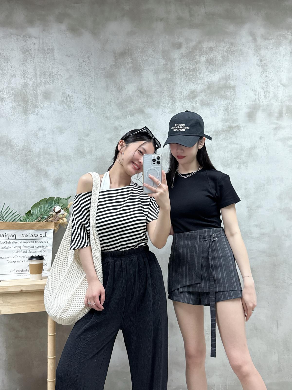 E05 不規則條子裙褲