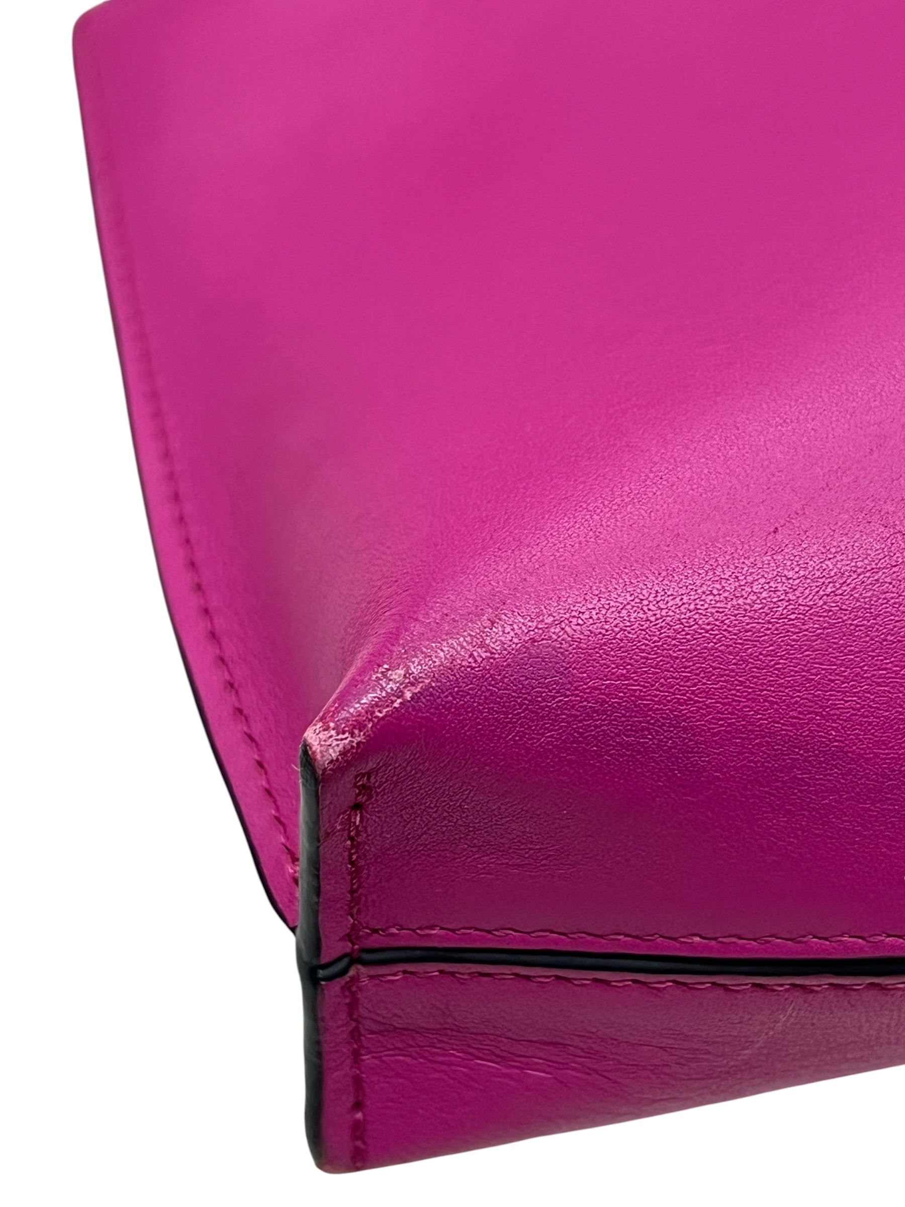 Pre-Owned LOEWE Anagram T Pouch / Product Code: 072907