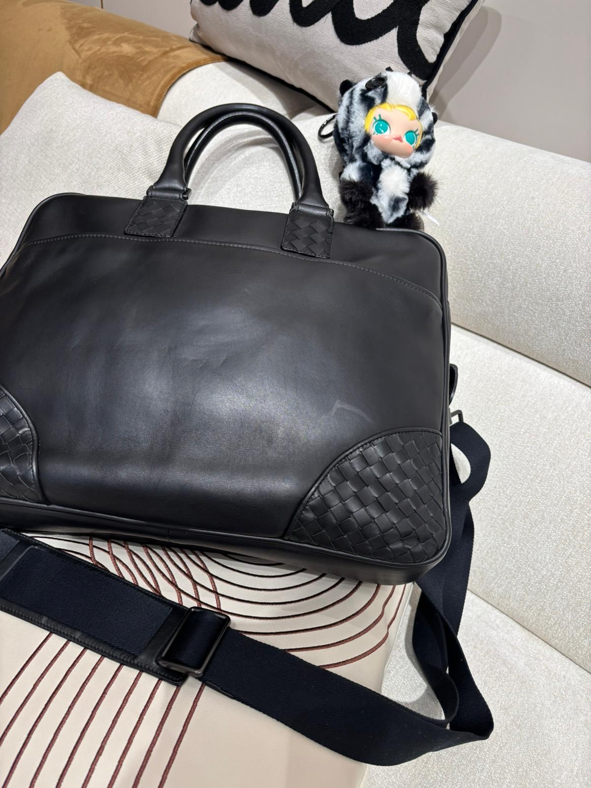 Bottega Veneta BV Black Intrecciato Leather Briefcase Bag 100%Authentic, 90%New ✅Dust bag