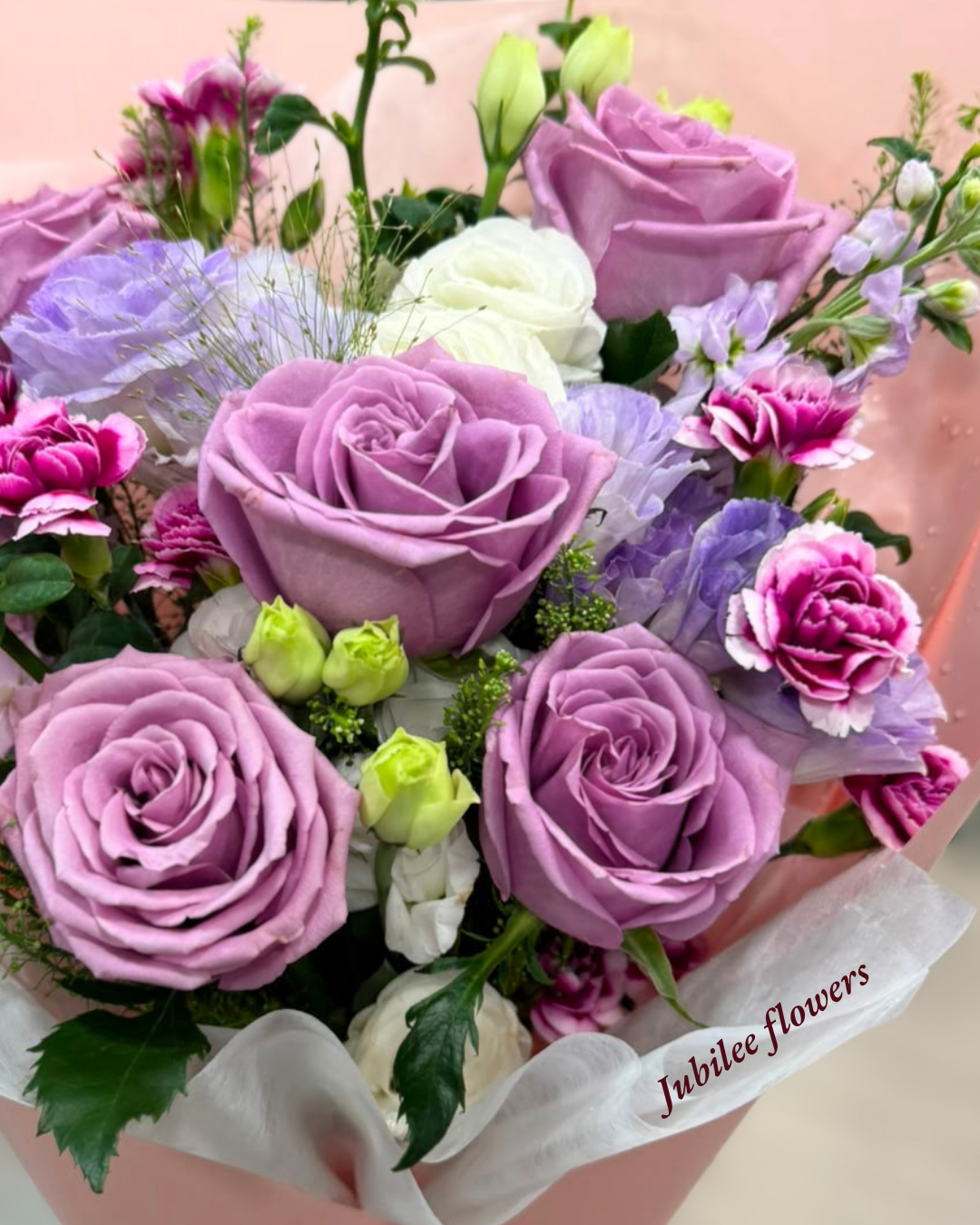 紫色玫瑰花束