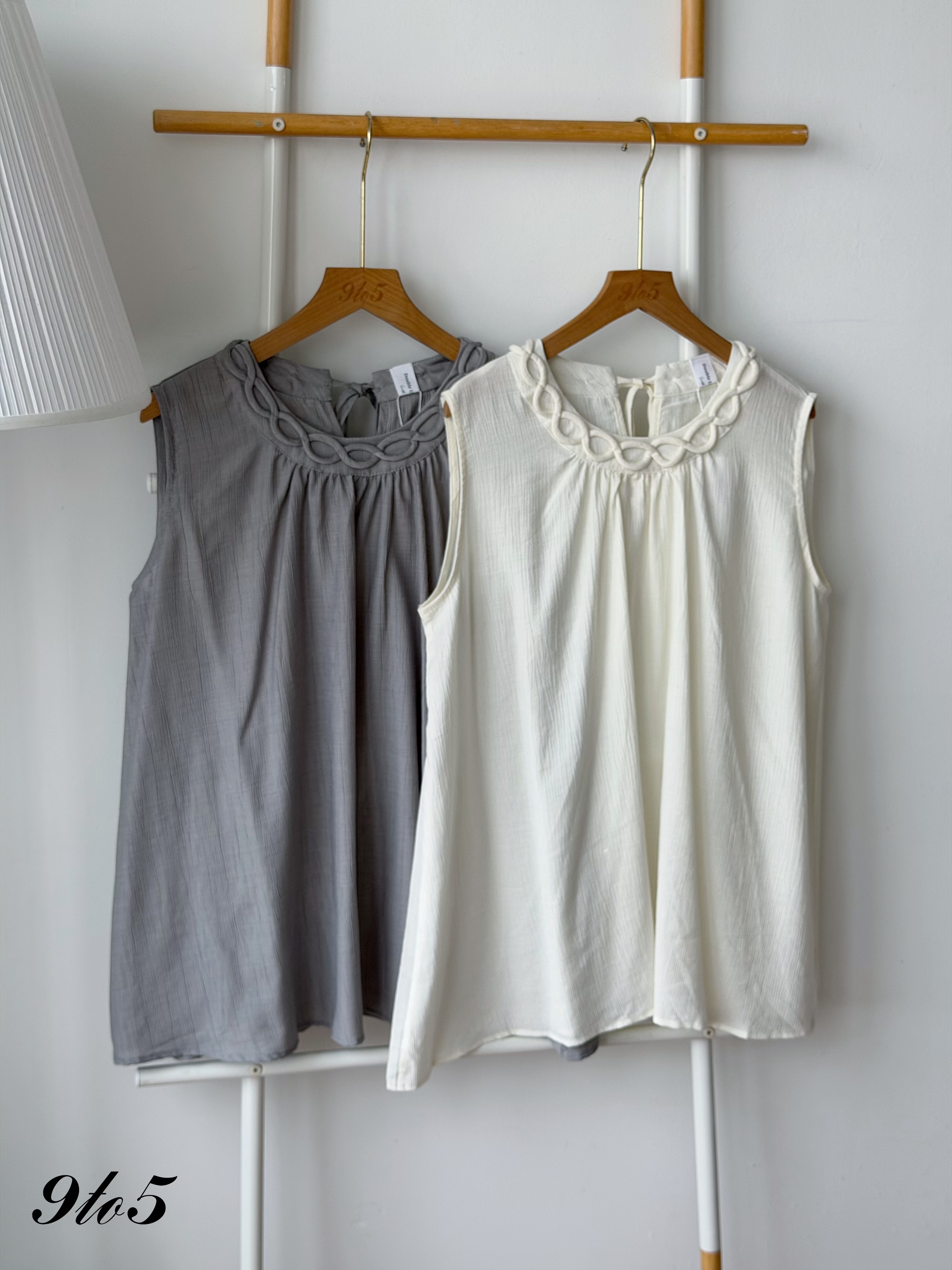 T4494 Sleeveless Linen Blouse - Cream & Grey
