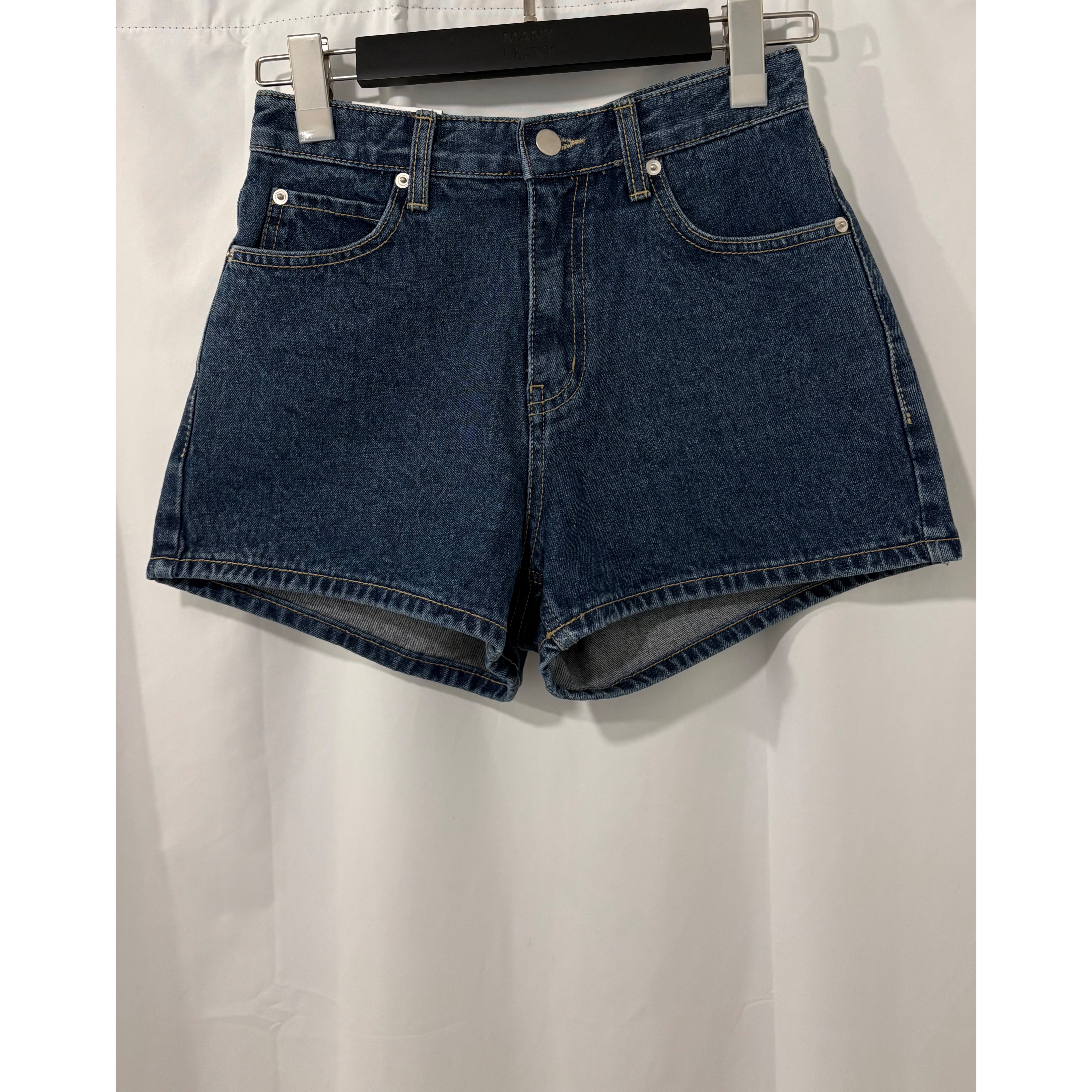 新品價4月22截🤍2604U《A-LINE DENIM SHORTS》