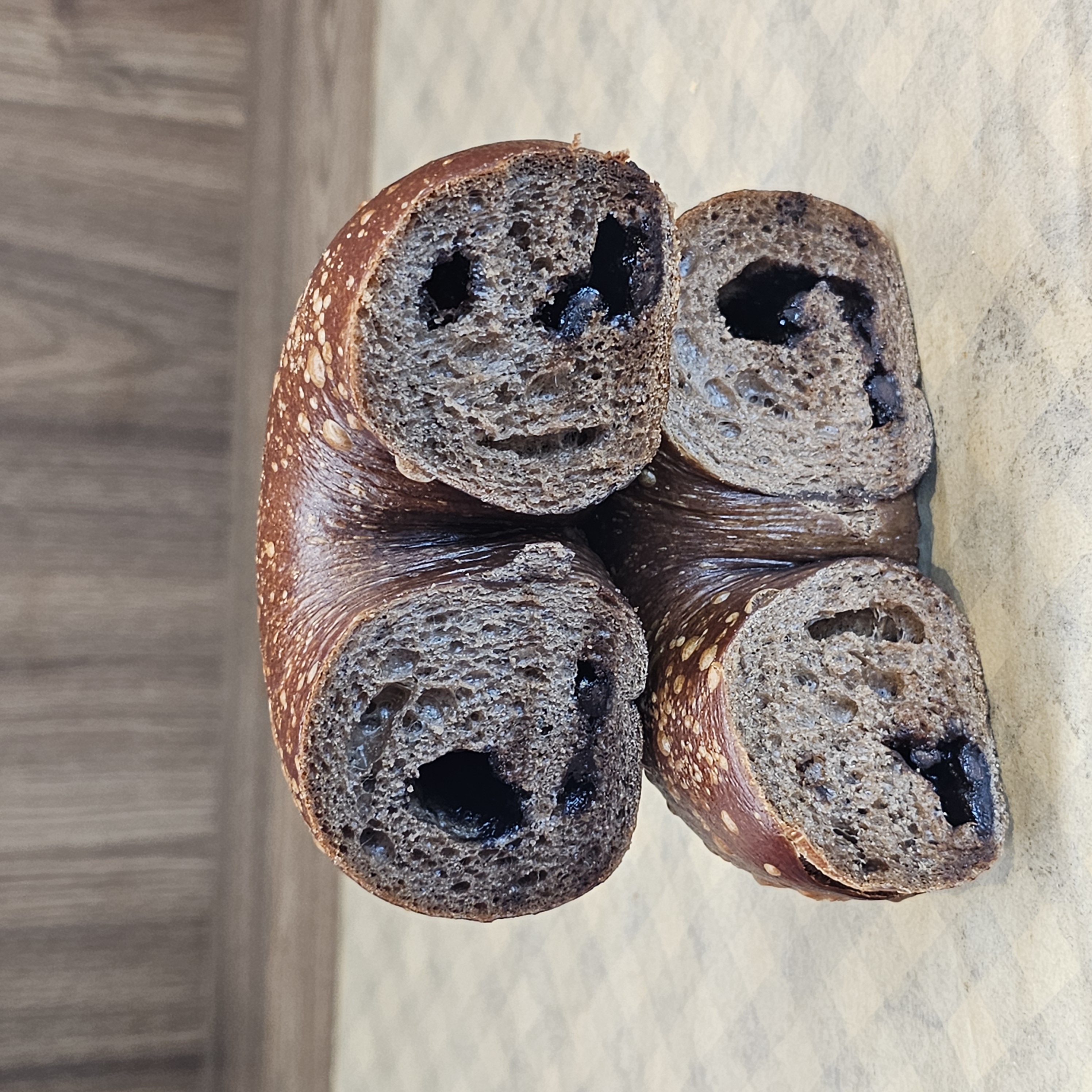 阿嫲｜朱古力BAGEL｜雙重爆漿 濃郁醇厚苦甜