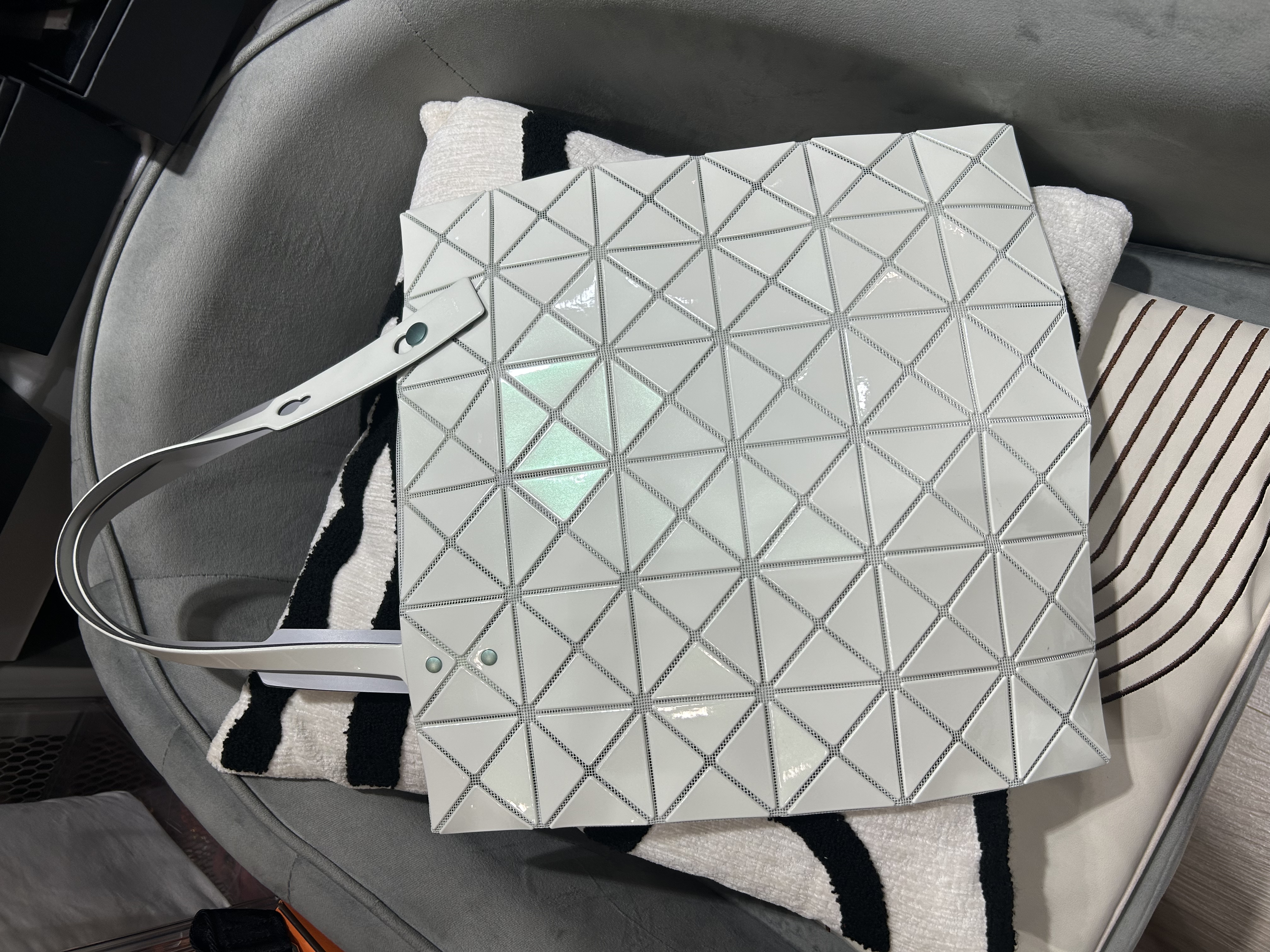 未使用品 Issey Miyake Bao Bao Tote Bag 100%Authentic, Unused 未使用品 ☑️ certificate ☑️Dust bag