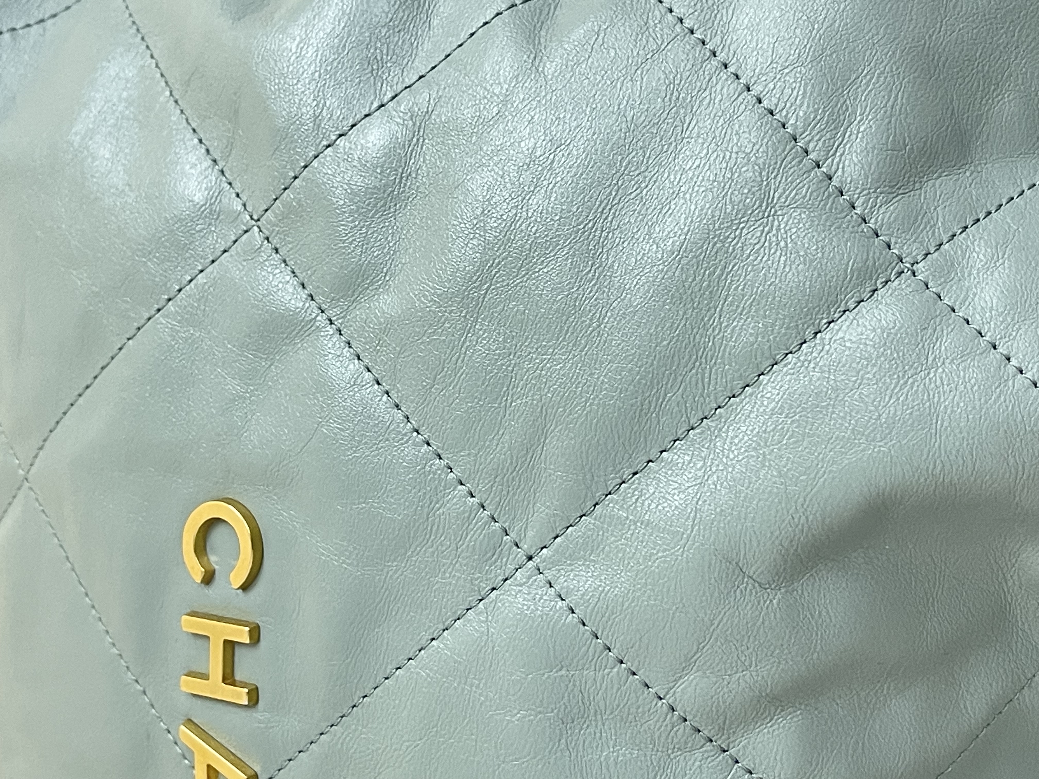 Pre-owned Chanel 22Bag/ Product Code: 26043005