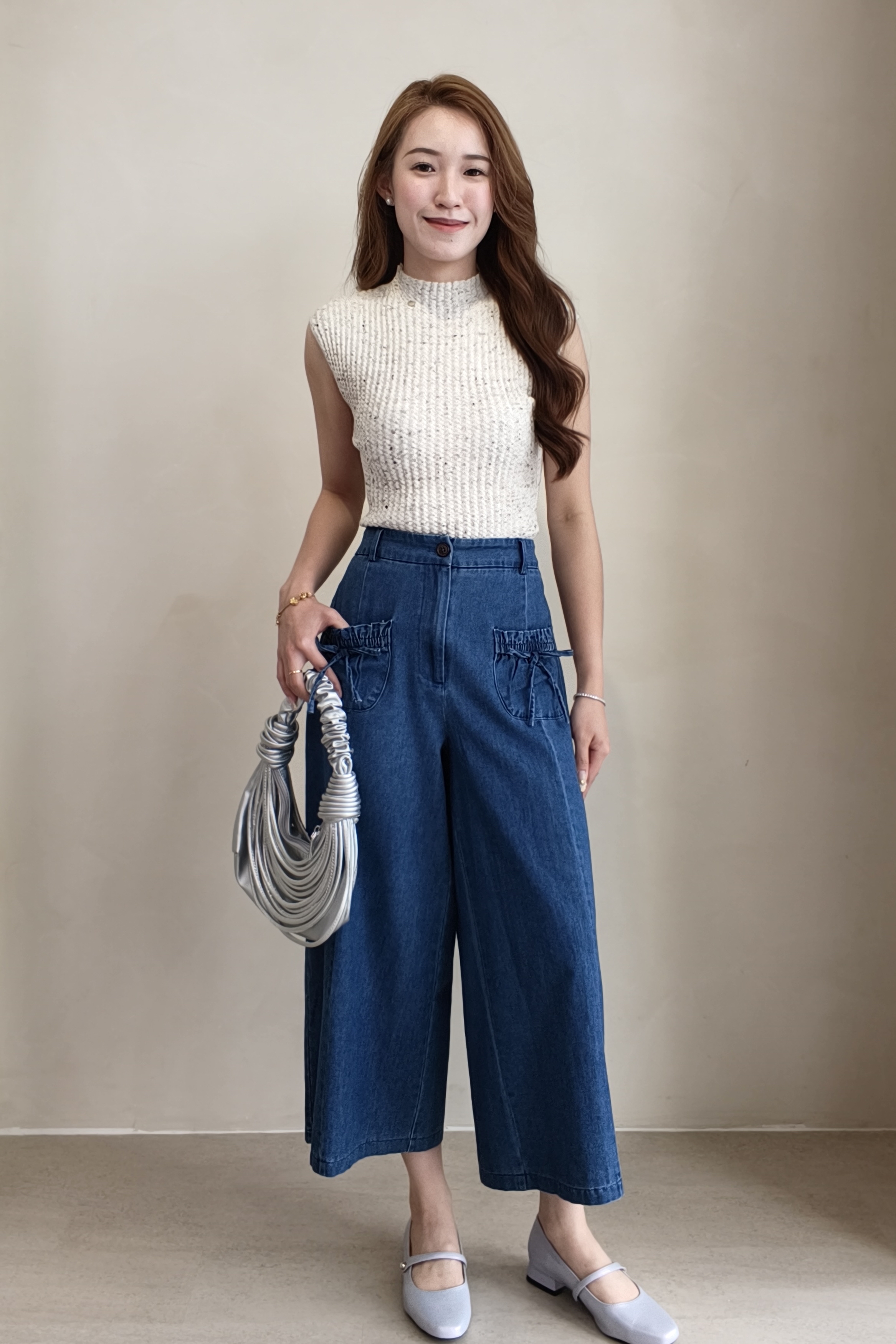 981 Textured Sleeveless Knit Top