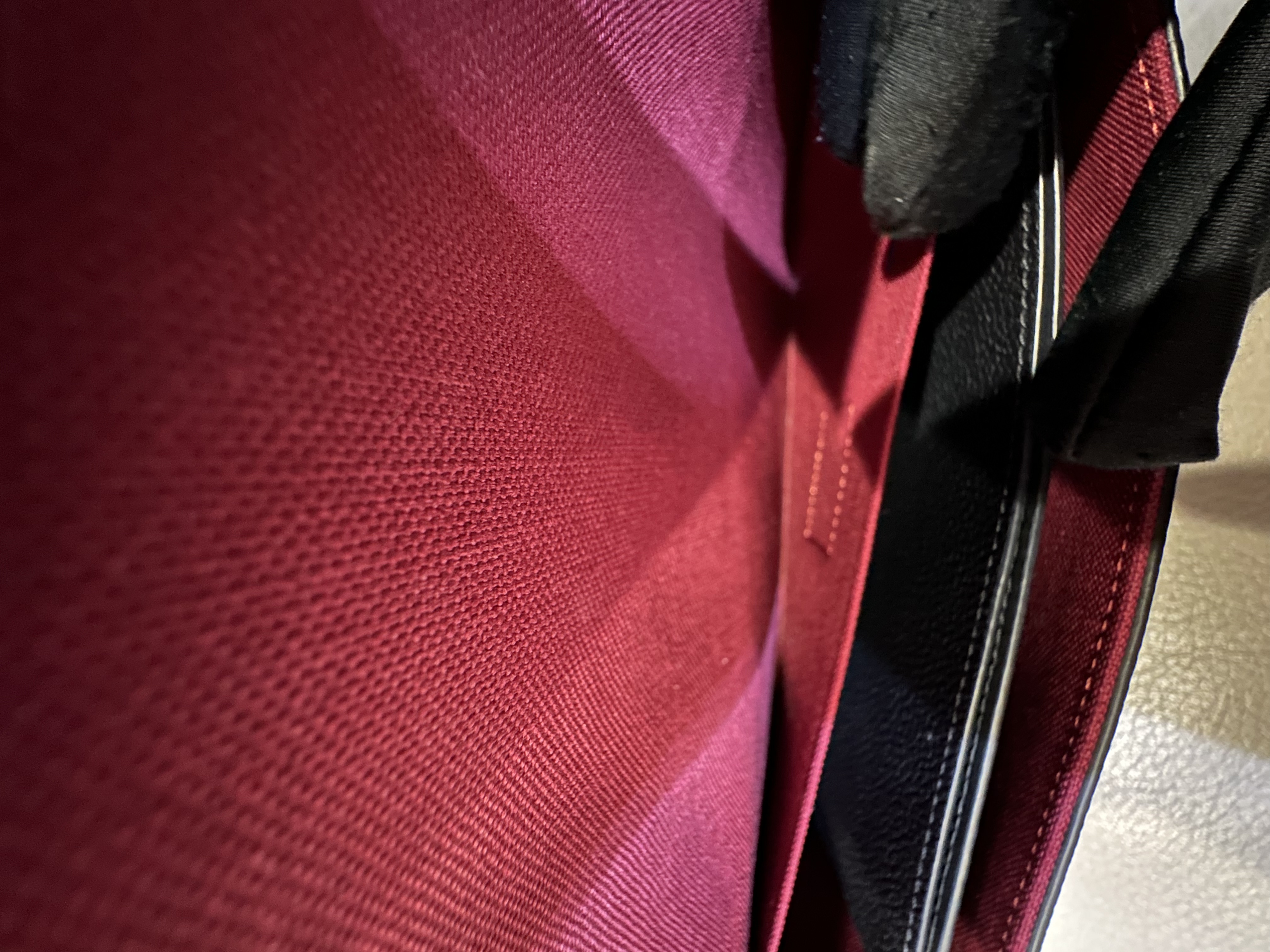 Pre-owned LV Félicie Pochette in bicolor Monogram Empreinte leather / Product Code: 26040508