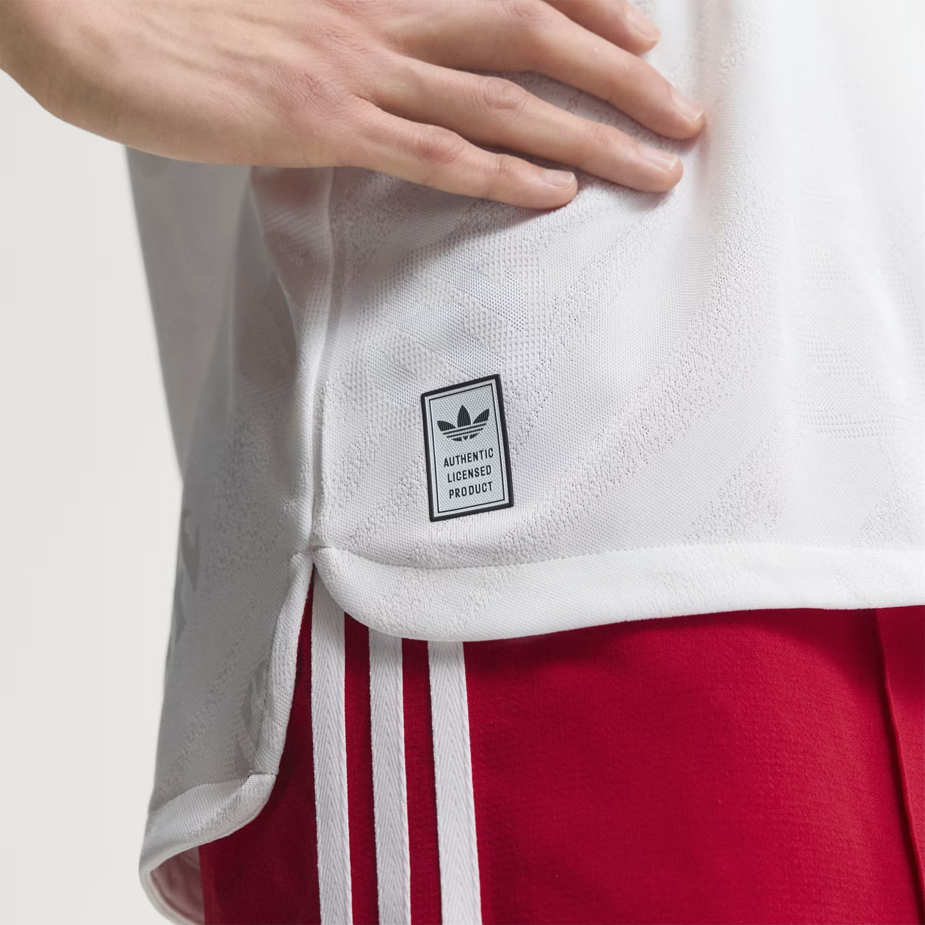 🔖重現歐洲之夜榮耀 Adidas Liverpool 利物浦 2026-27 作客球員版球衣 (可加印字章) KA6851
