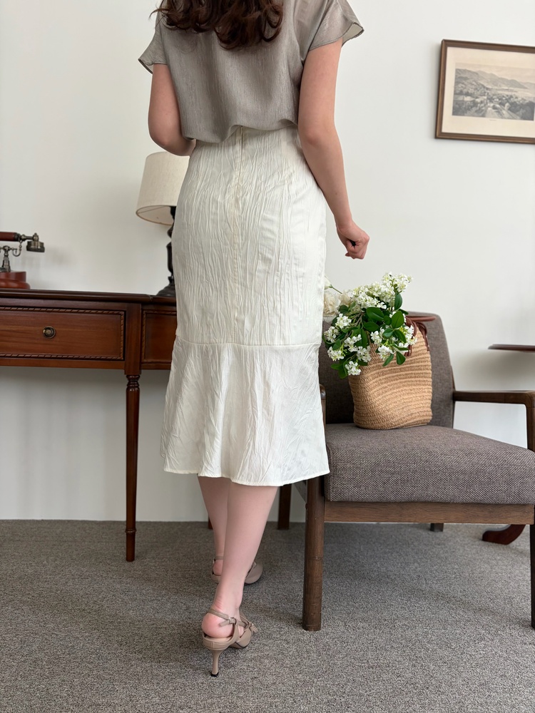 Crinkle Mermaid Skirt (Ivory)