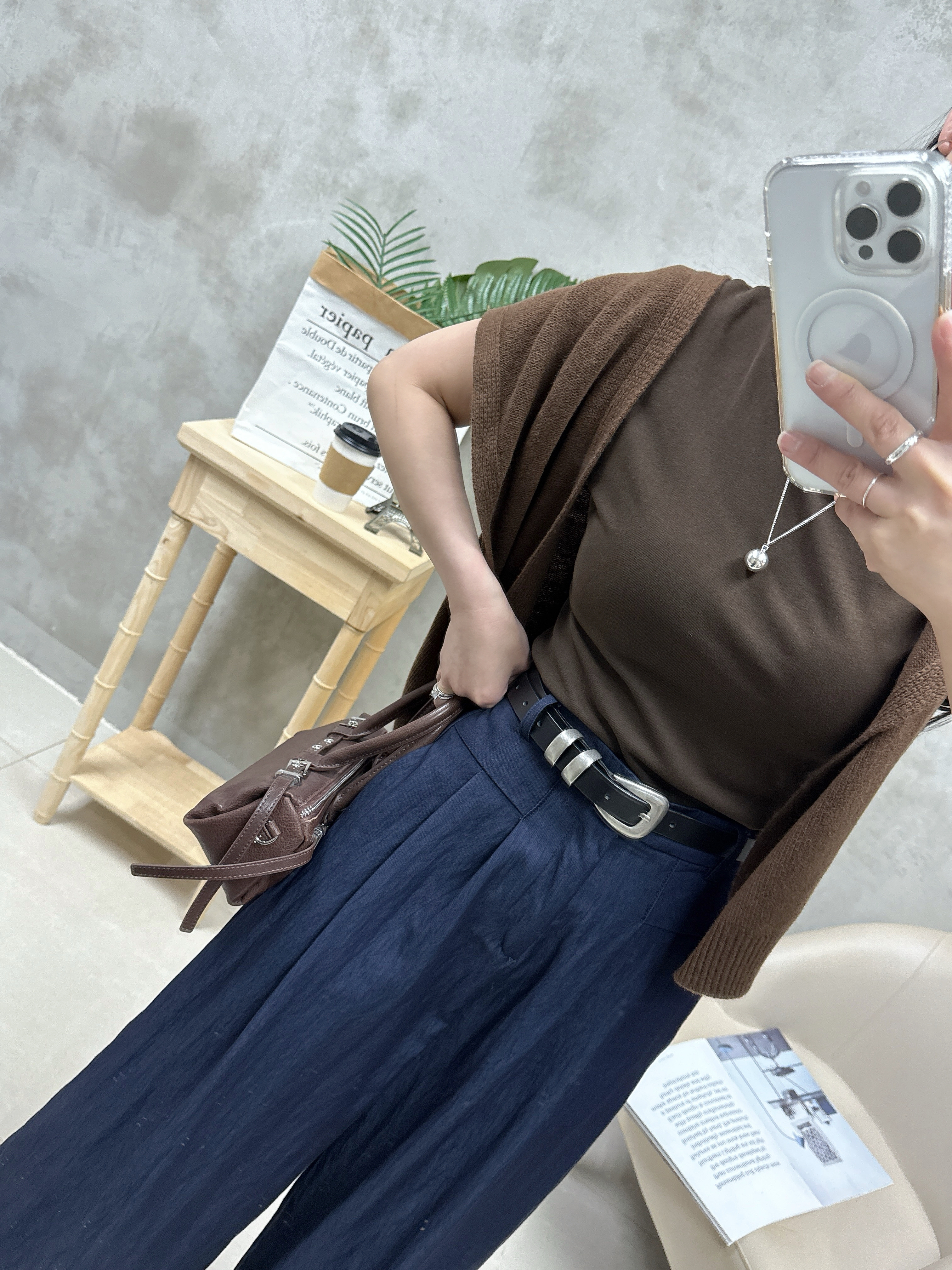 C10 恤衫棉打褶闊褲