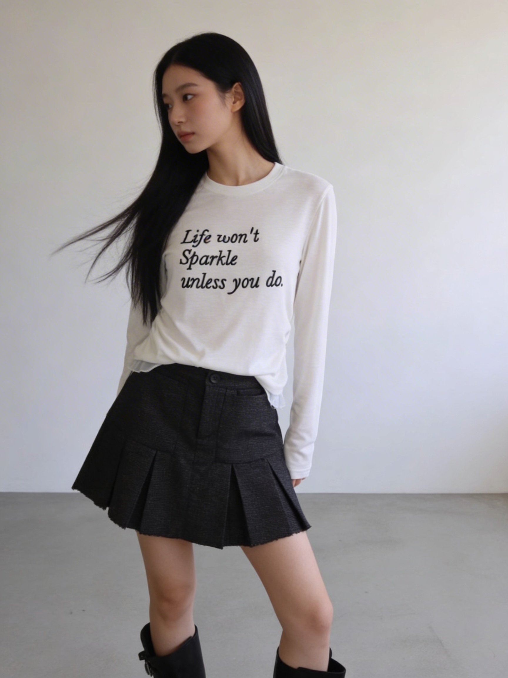 薄紗下擺圓領長袖印字T恤 