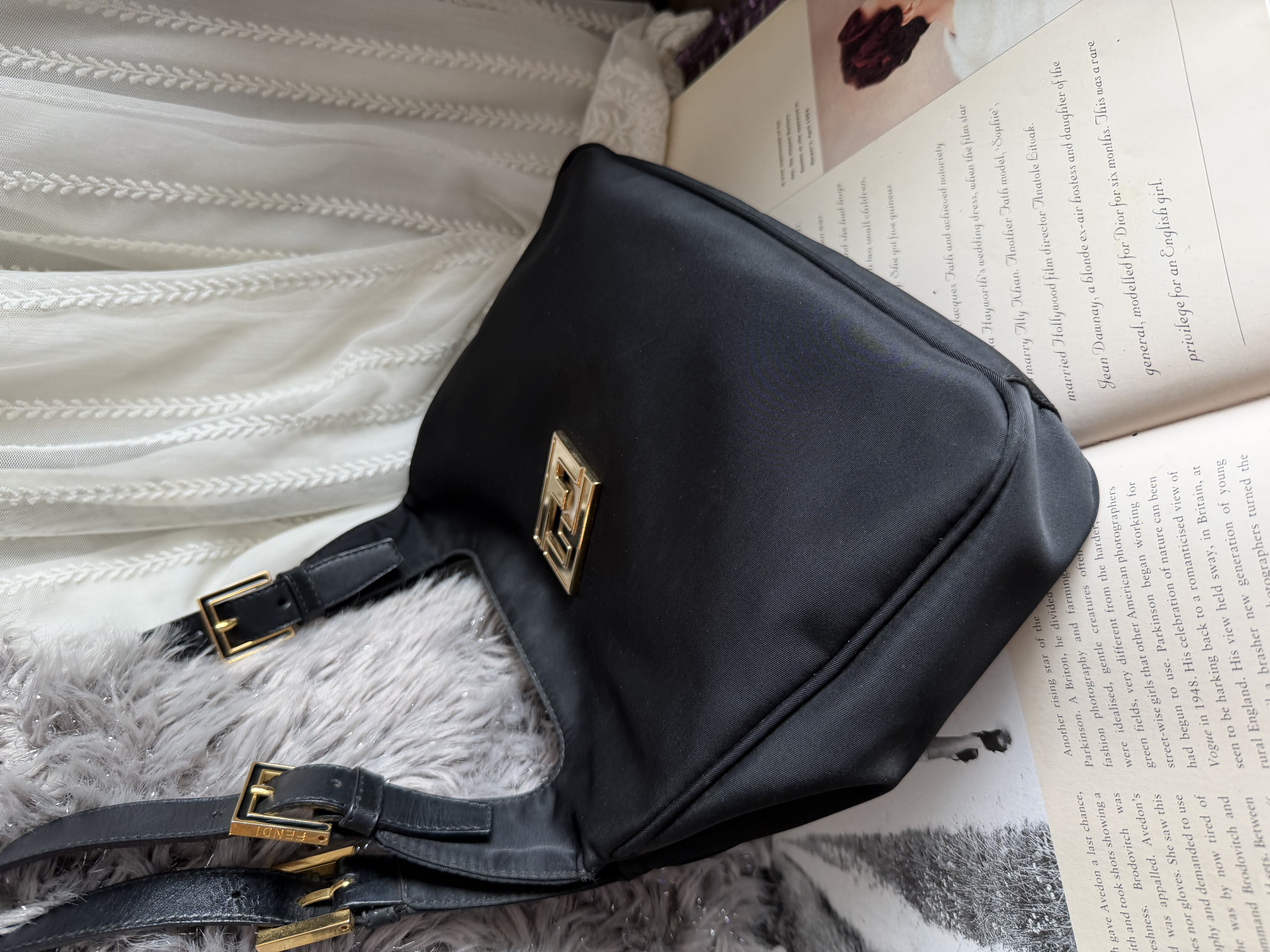 Vintage fendi black nylon pochette bag 腋下包