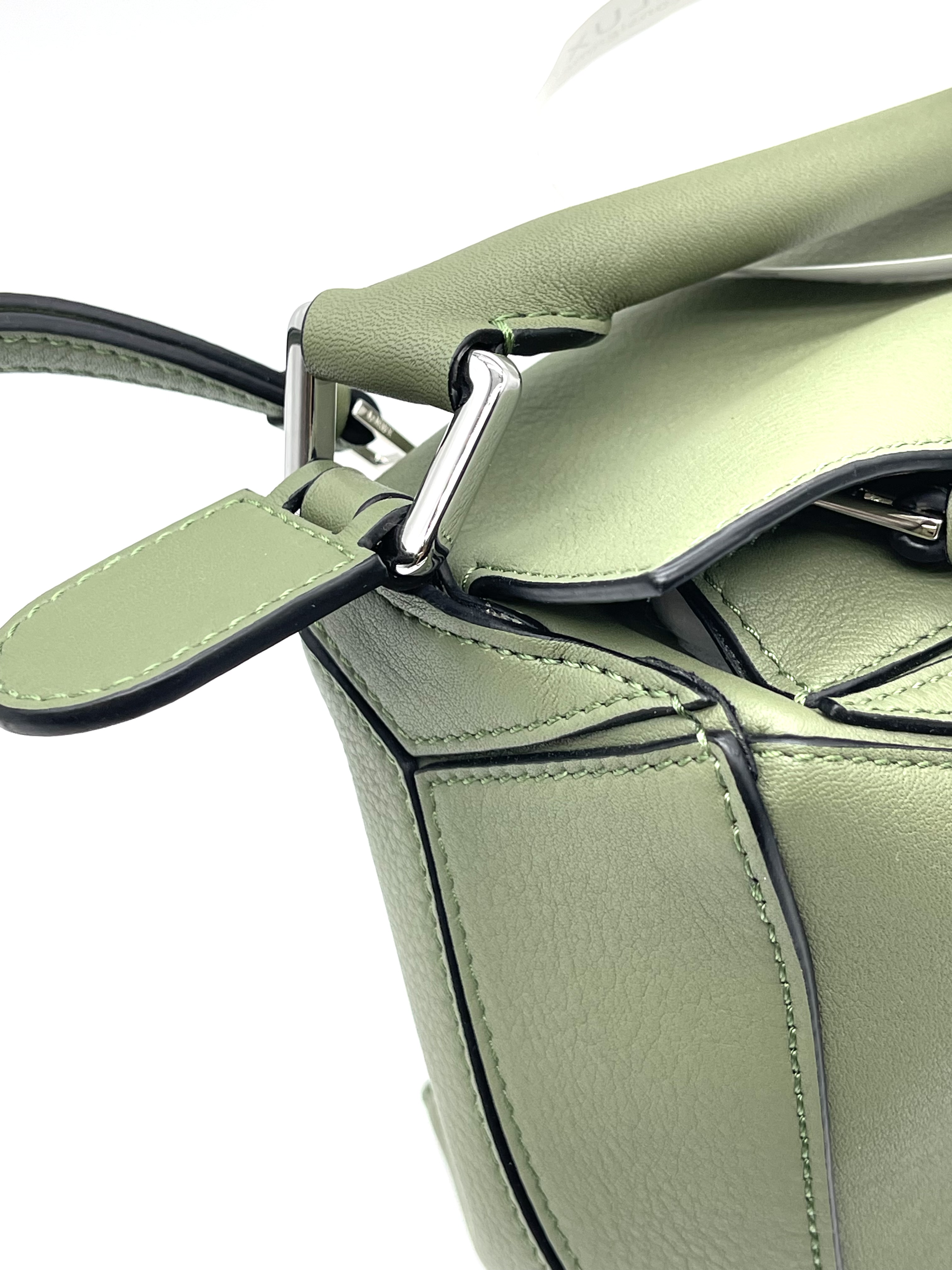 Pre-Owned LOEWE Small Puzzle Green / Product Code: 26050905