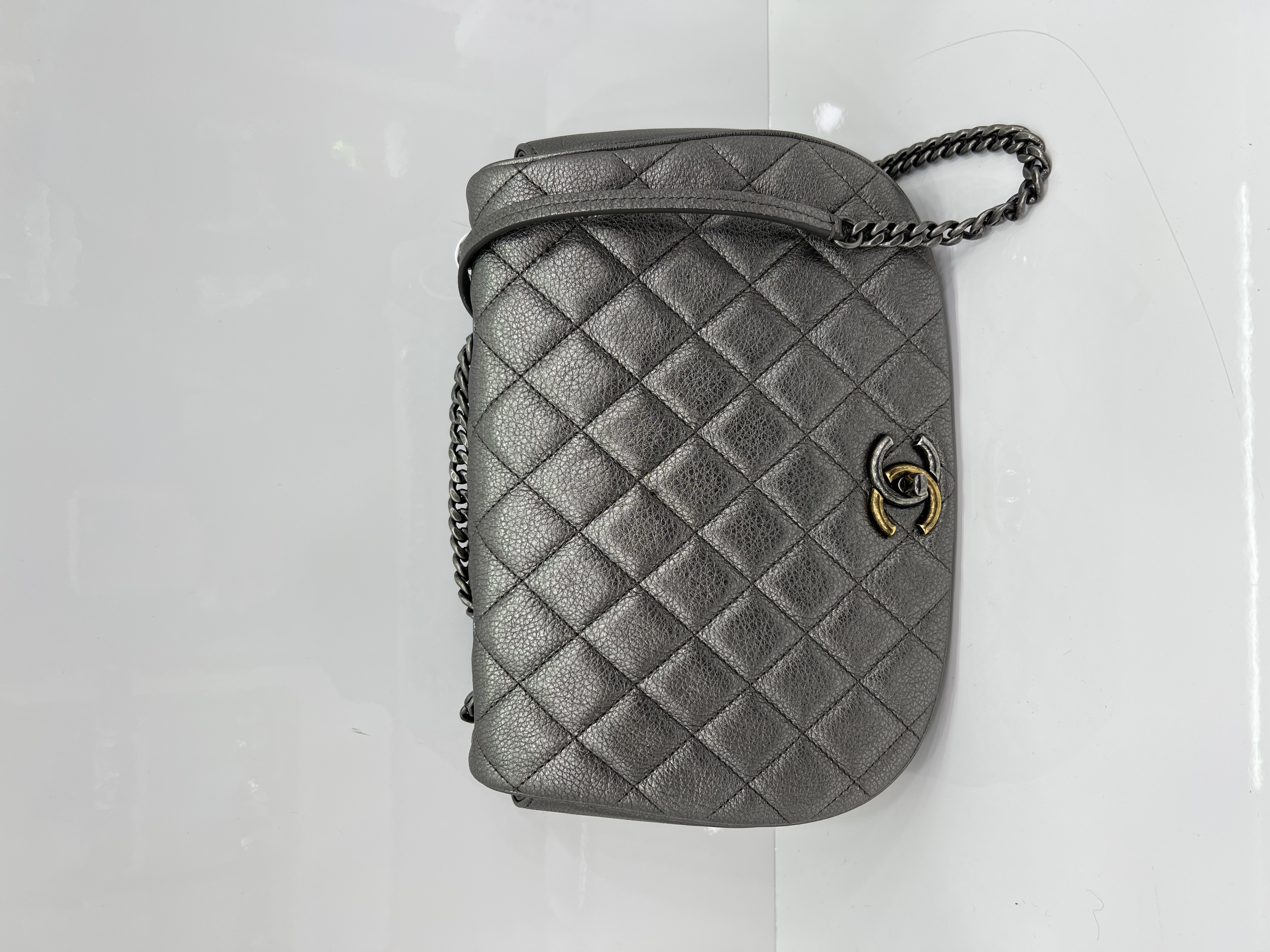 直播貨品 |  [1個-$100 2個-$300］EE99