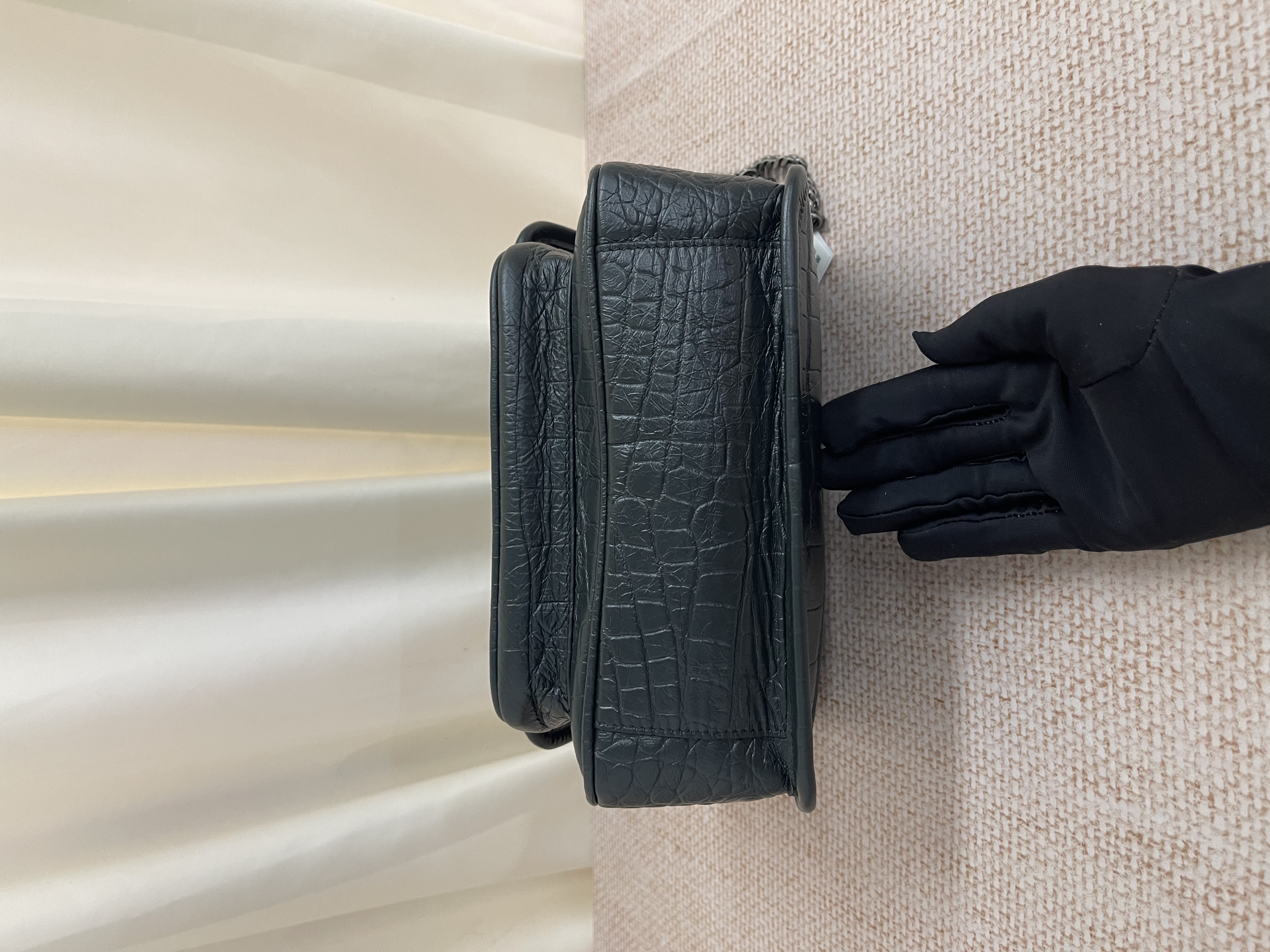 Pre-owned YSL Niki / Product Code: 26031703