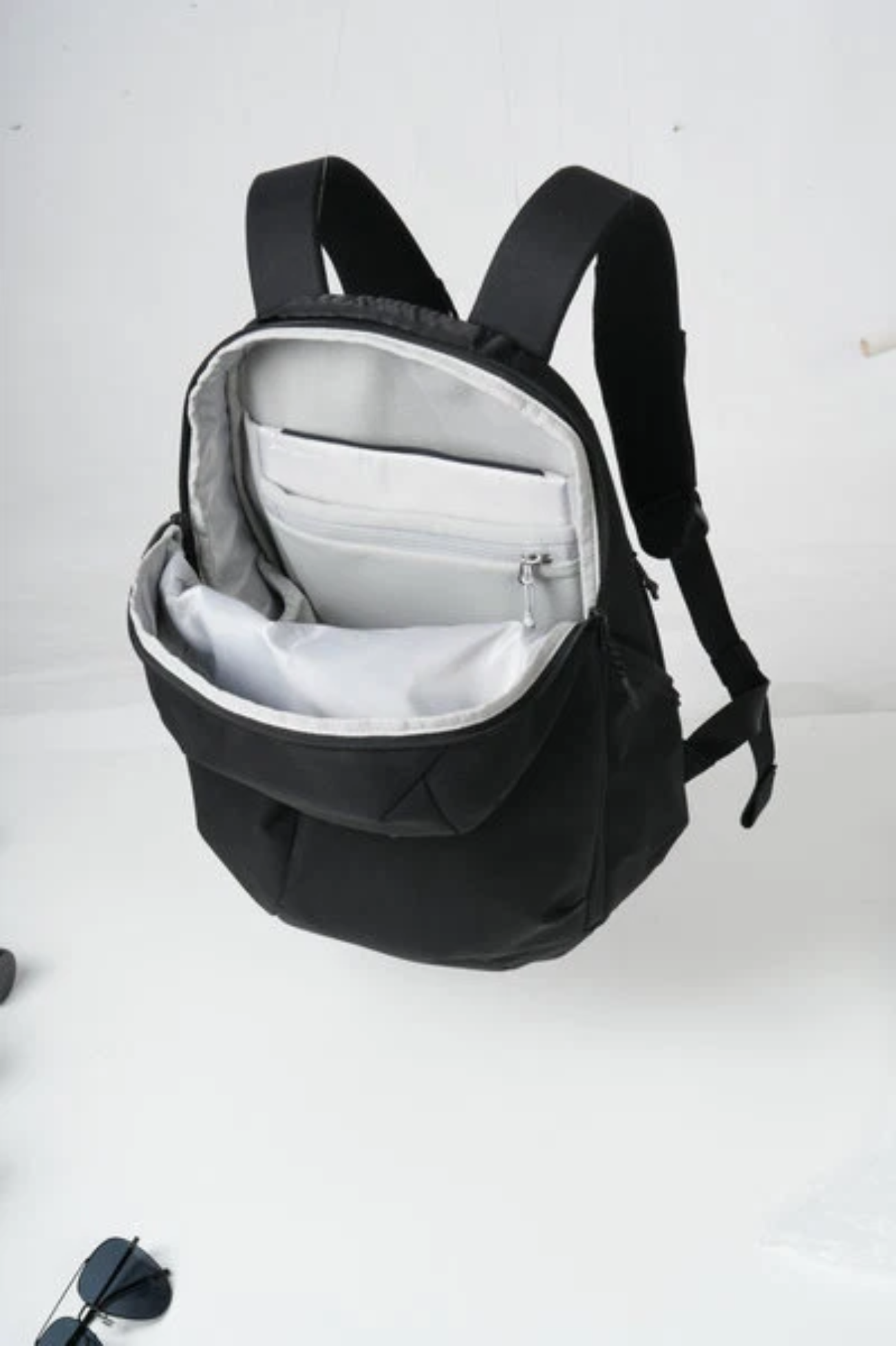 香港行貨 NIID NEO Nomad 19L N3經典雙肩後背包 輕量電腦後背包 後背包 CORDURA (碳黑)