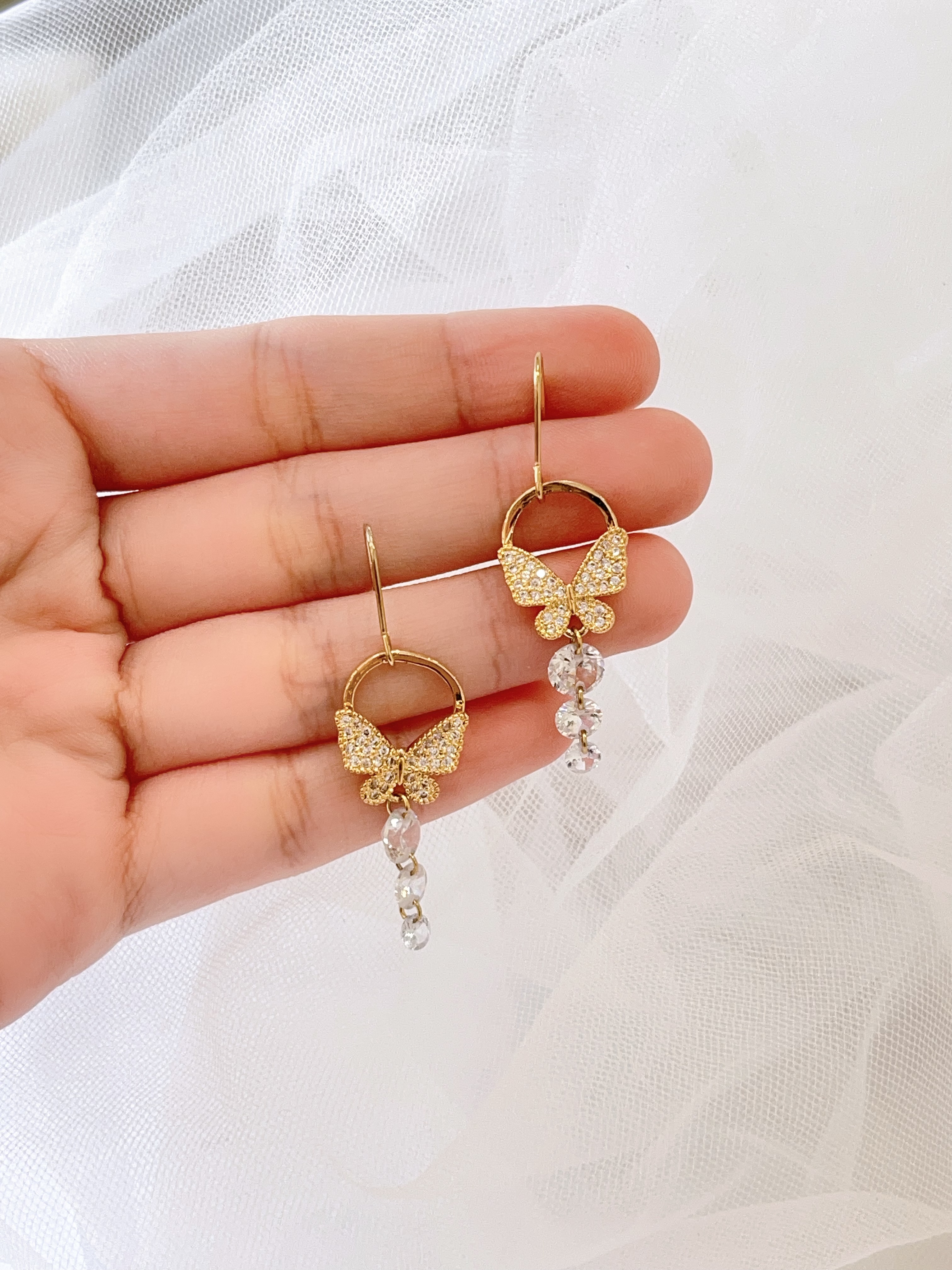 镶钻蝴蝶水滴流苏耳钩耳环