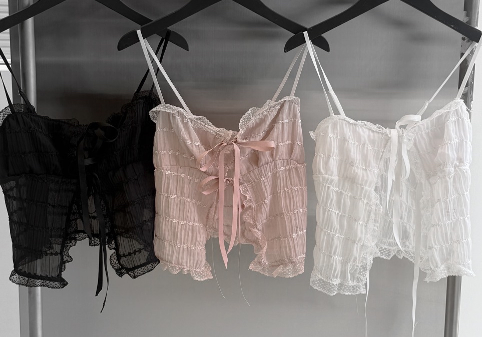 三色薄紗層次上衣