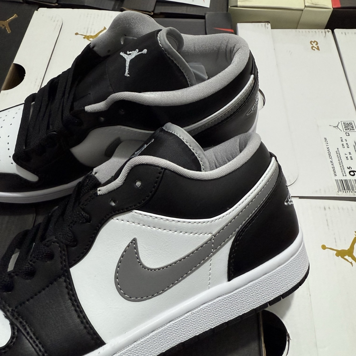 Nike Jordan 1 Low Black Light Smoke Grey Gym Red 553558-040