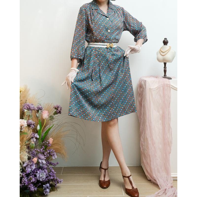 Vintage Trio Colour Simplicity Motif Mid-Sleeve V-Neck ShirtDress(MT1842-14)