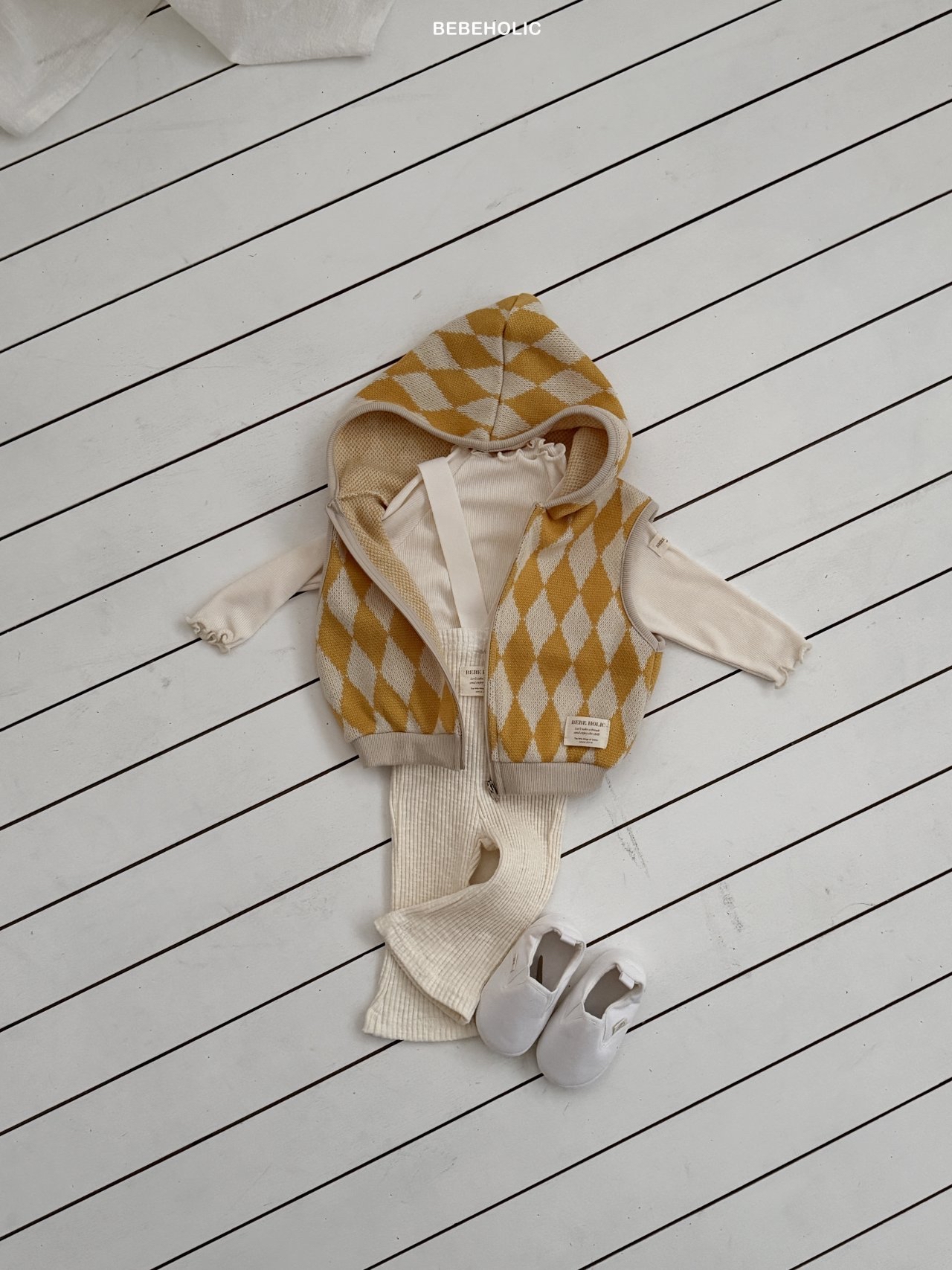 🌸預訂 韓國直送🌸🇰🇷BEBEHOLIC三色菱格連帽背心拉鍊外套