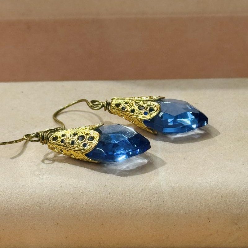 Vintage Recomposed Blue Faceted Glass Hook Earrings (C034)