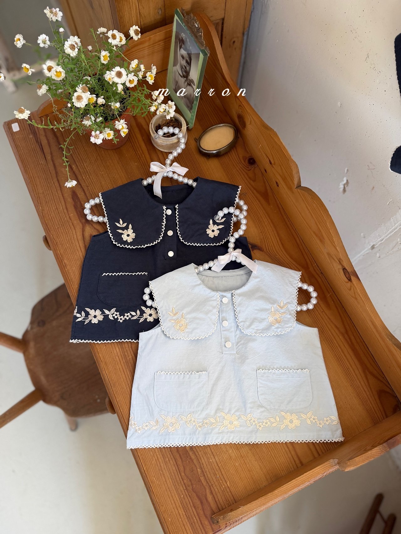 ☀️預訂 韓國直送☀️🇰🇷Marron兩色花卉刺繡口袋翻領背心