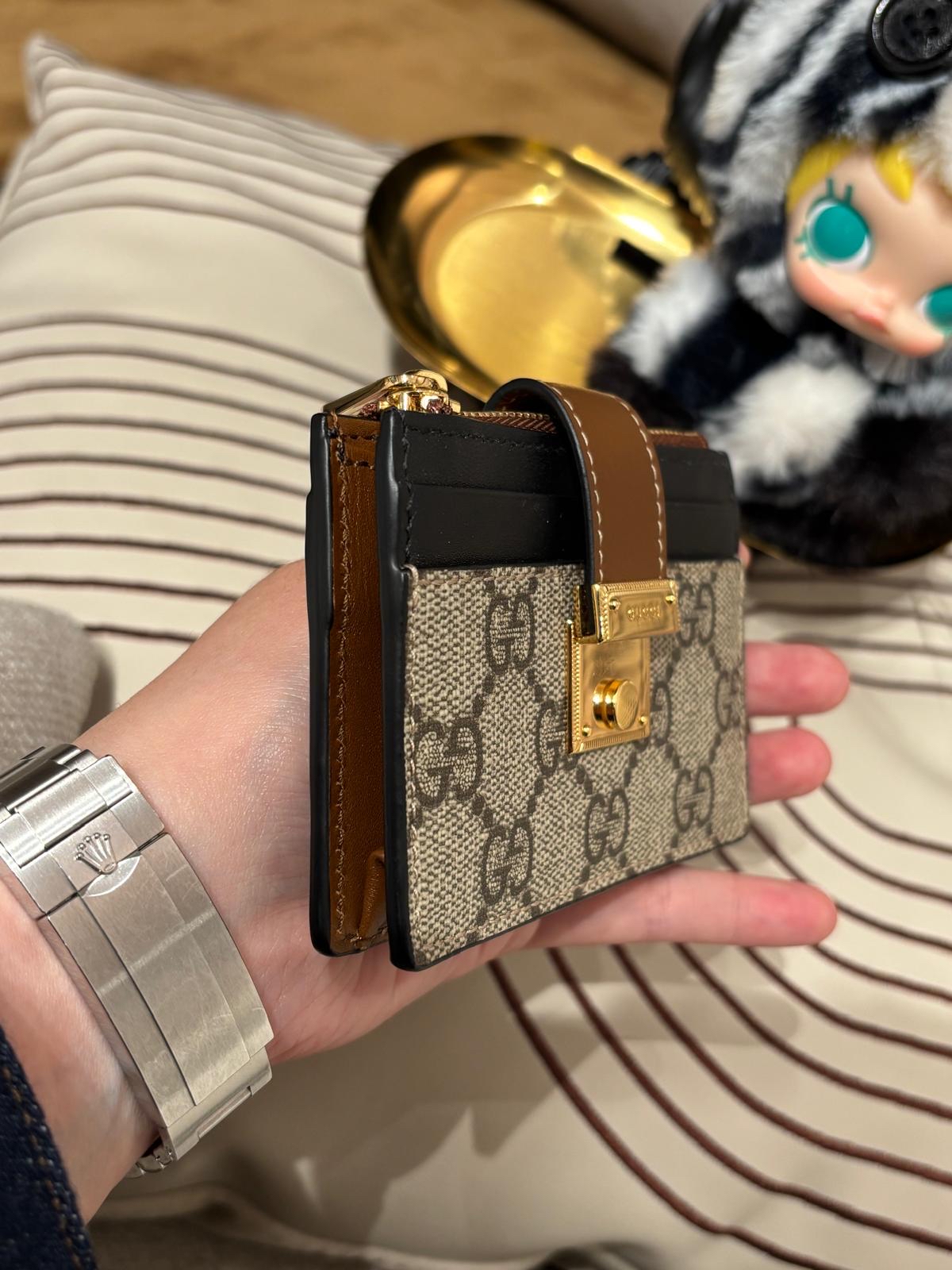 Gucci interlocking card holder 658228 100%Authentic,98%new ✅box 