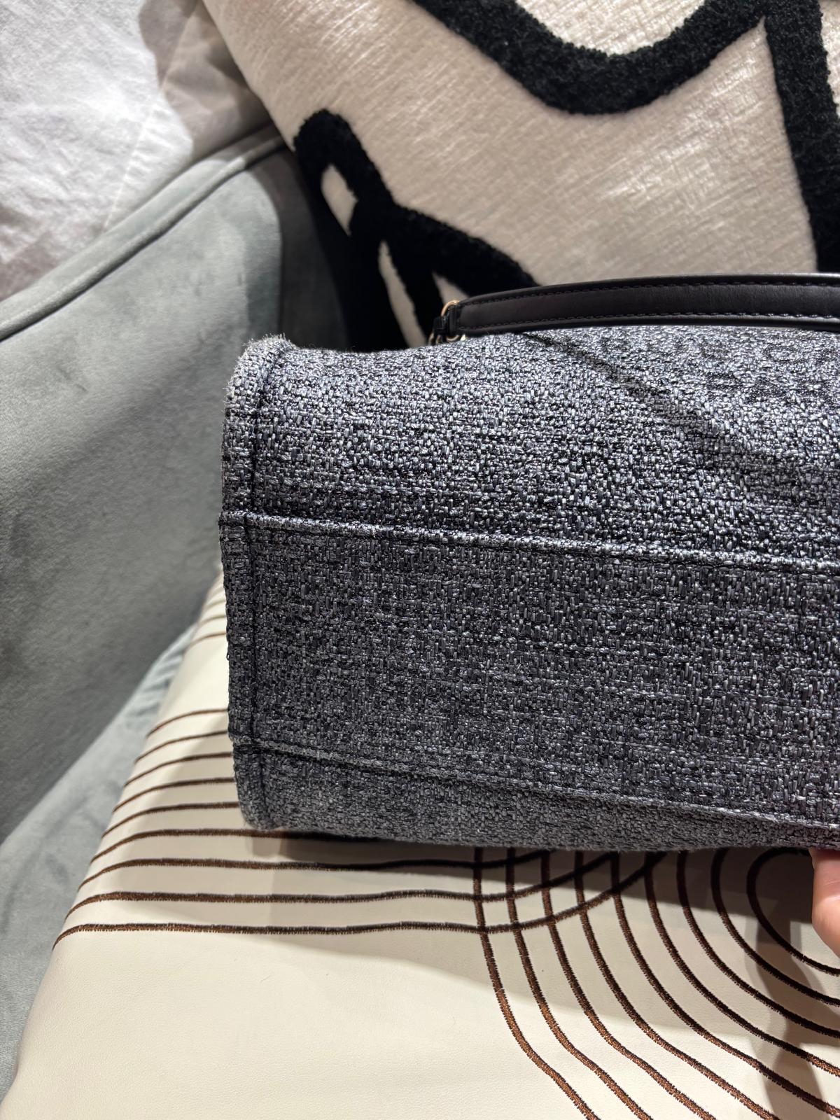 Chanel Deauville Tote Bag Medium 100%Authentic, 98%New ☑️31Card☑️Dust bag