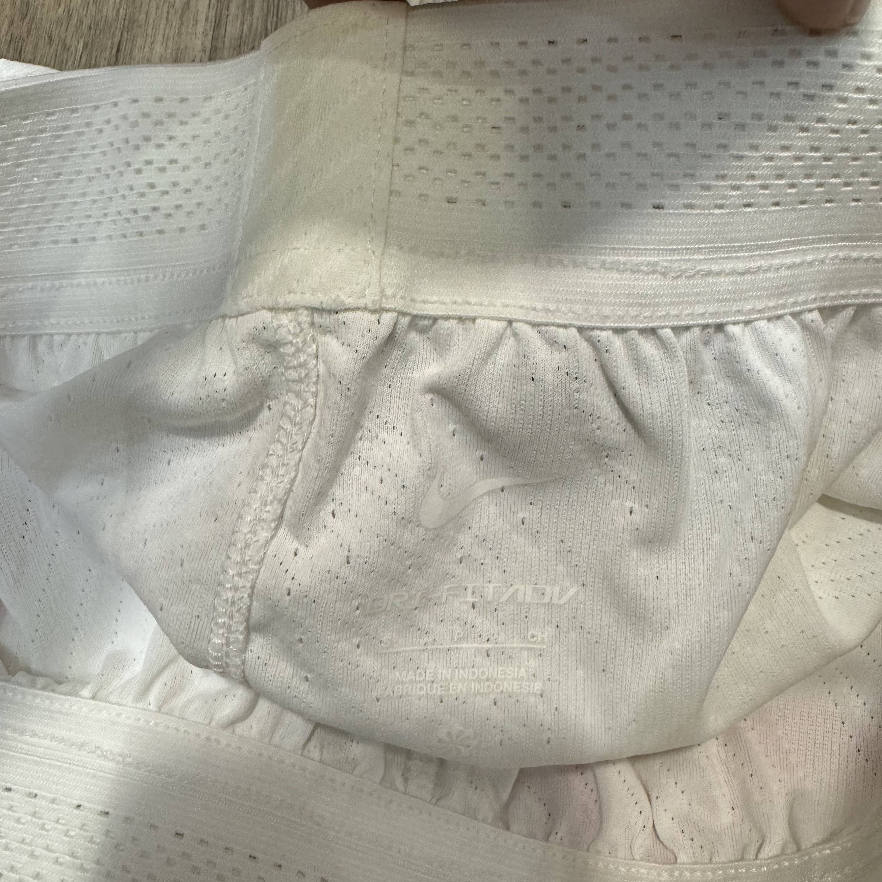 Hong Kong player issued away set #13