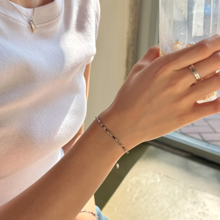 [OfOR] 5月) 지금 행복, line bracelet