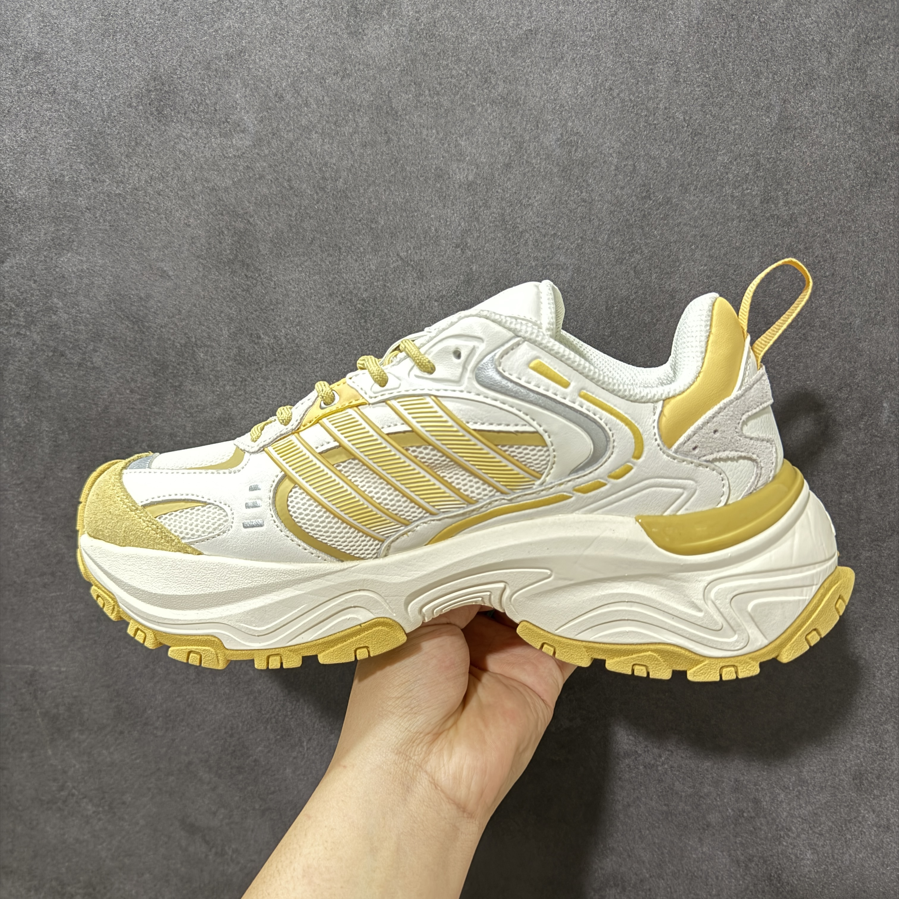 Adidas Shadow Fever JQ7623