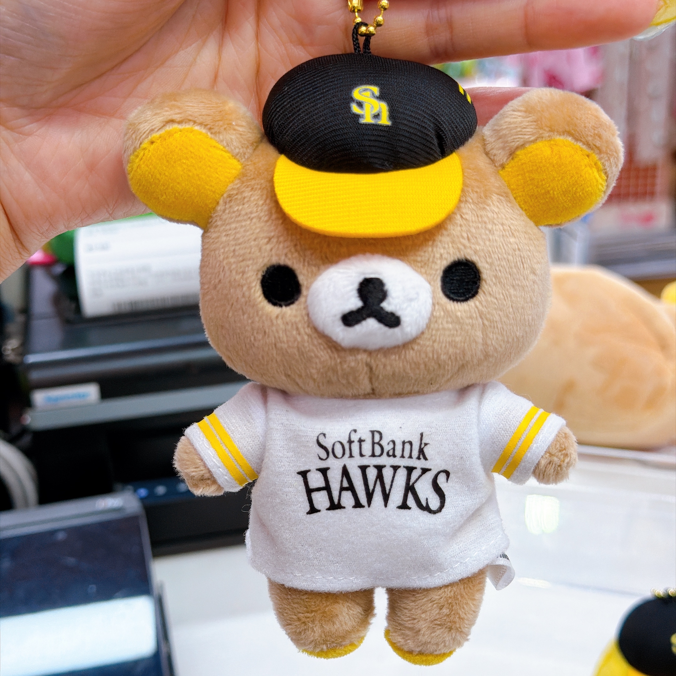 日本直送鬆弛熊 SoftBank Hawks  福岡棒球隊限定版公仔掛飾