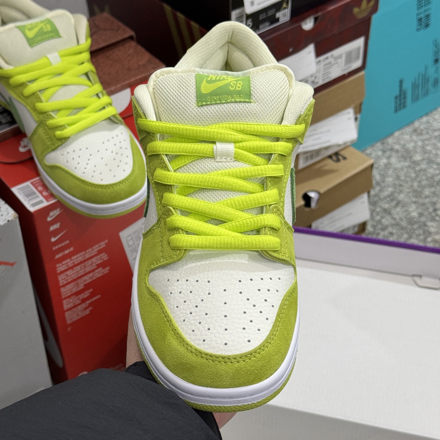 Nike SB Dunk Low "Green Apple" DM0807-300