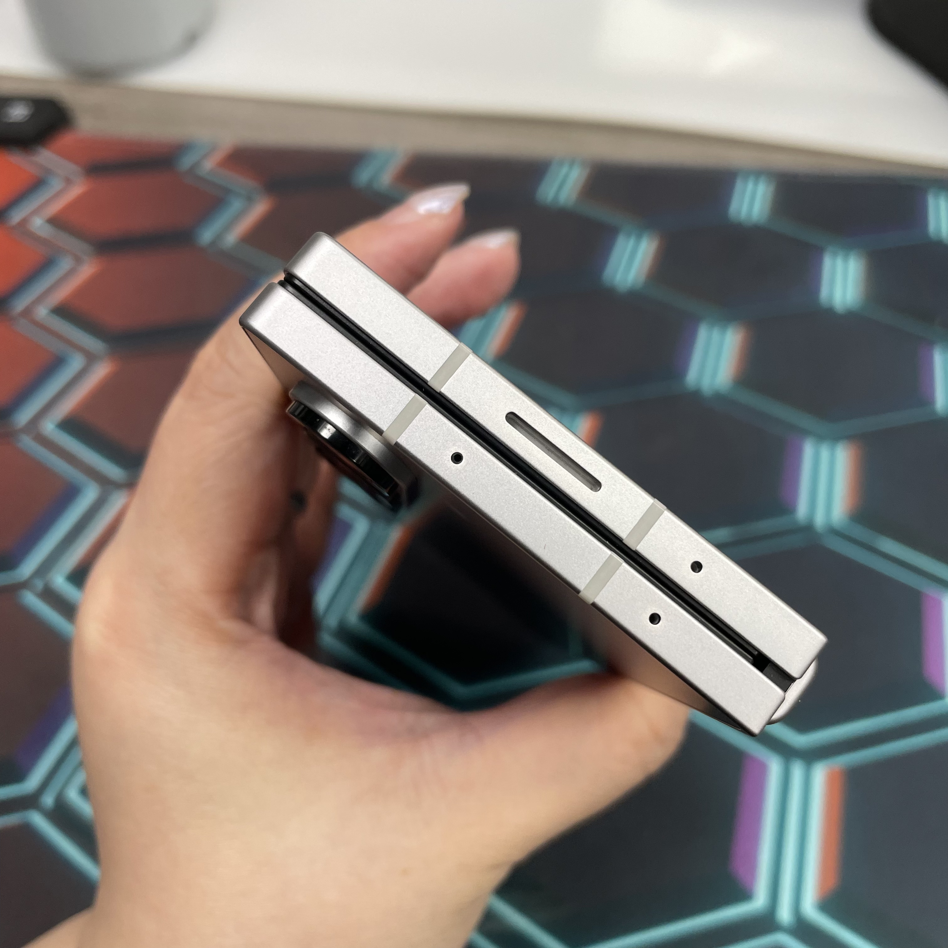 *7330 Galaxy Z Fold 6 勁靚機 12+512GB 銀色 sliver