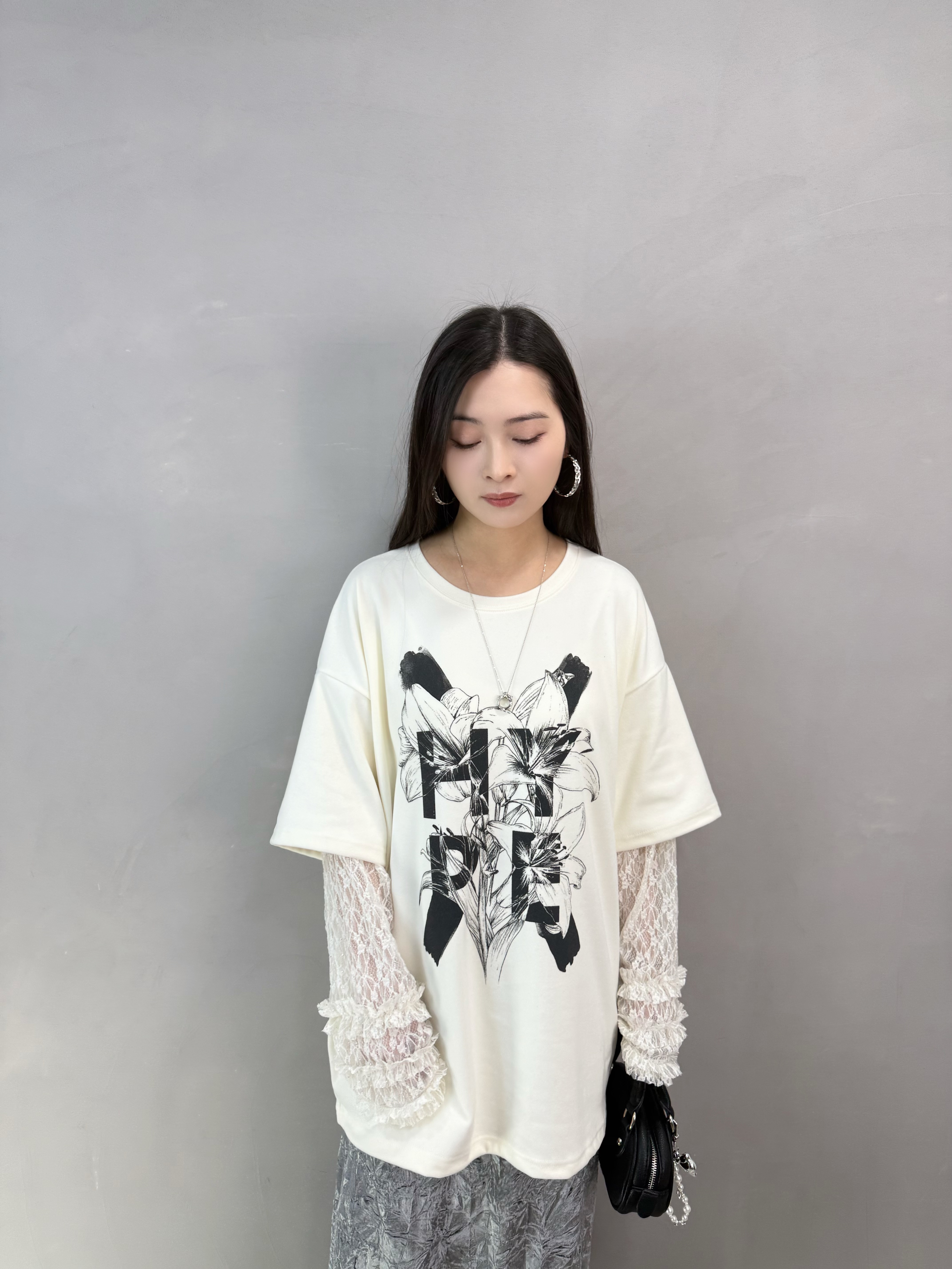 E68 lace袖花花print tee