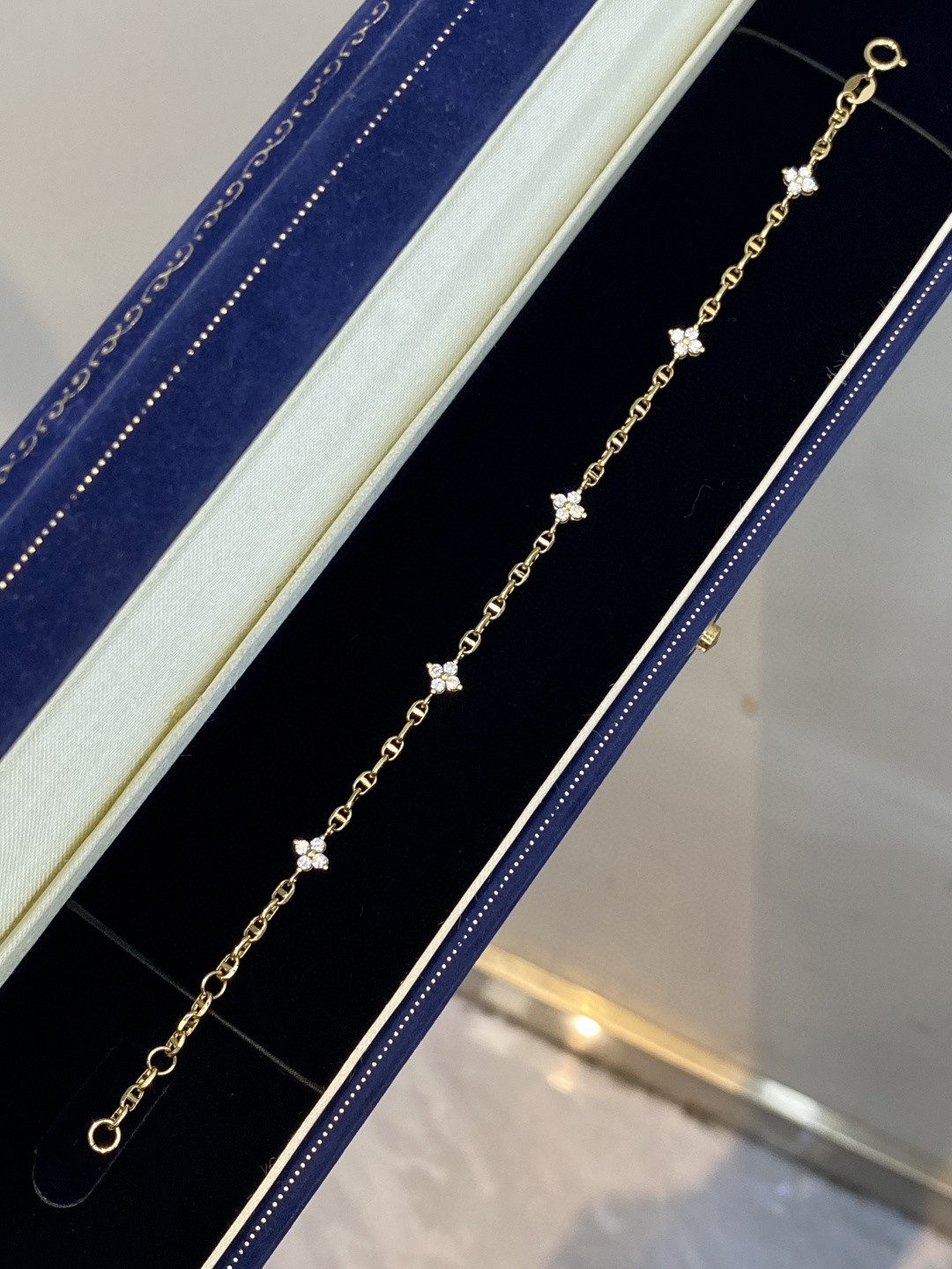18K Diamond Bracelet 