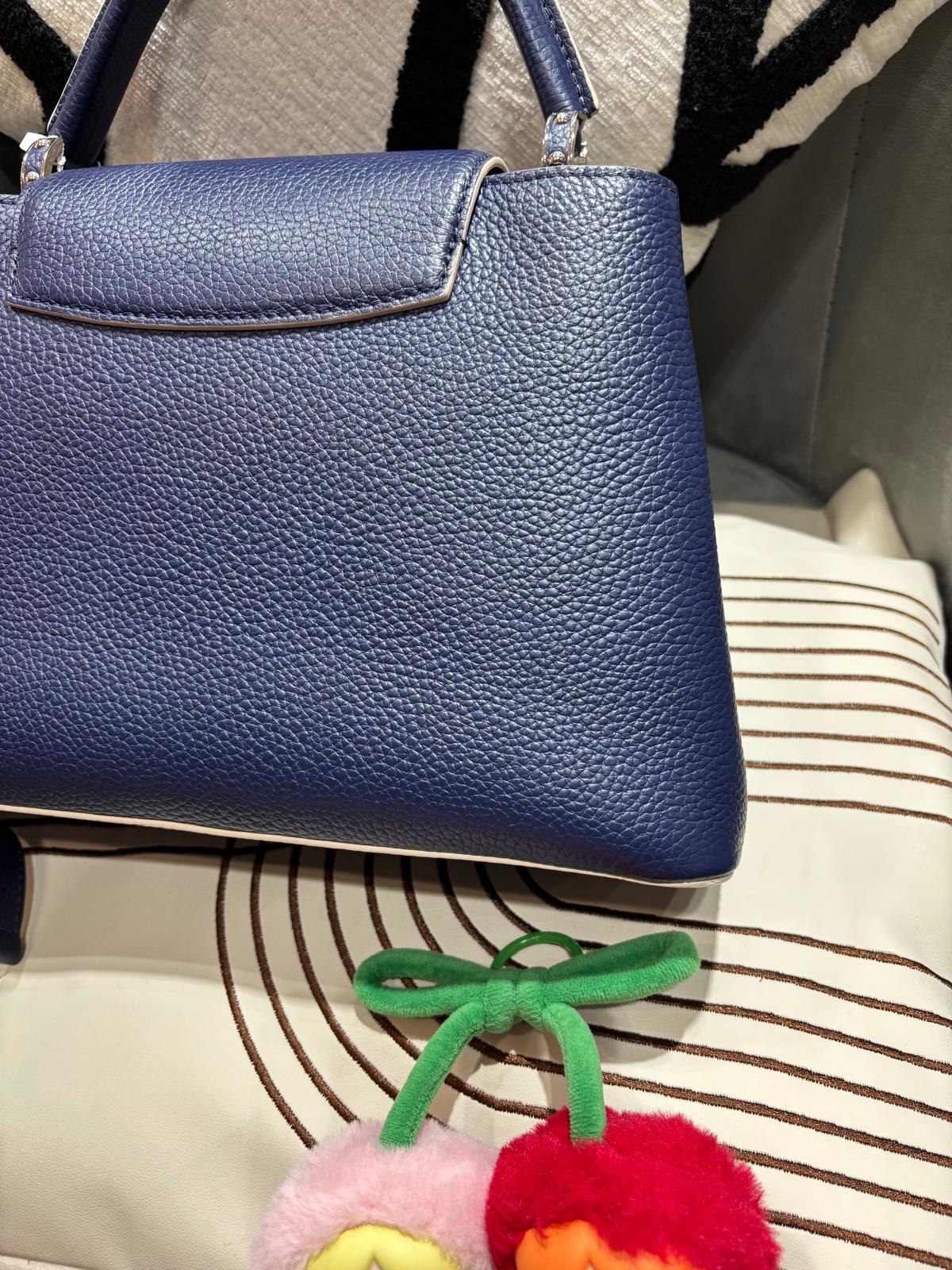 Lv Capucines MM leather 2way bag   100%Authentic, 98%new  ✅長肩帶✅Dust bag