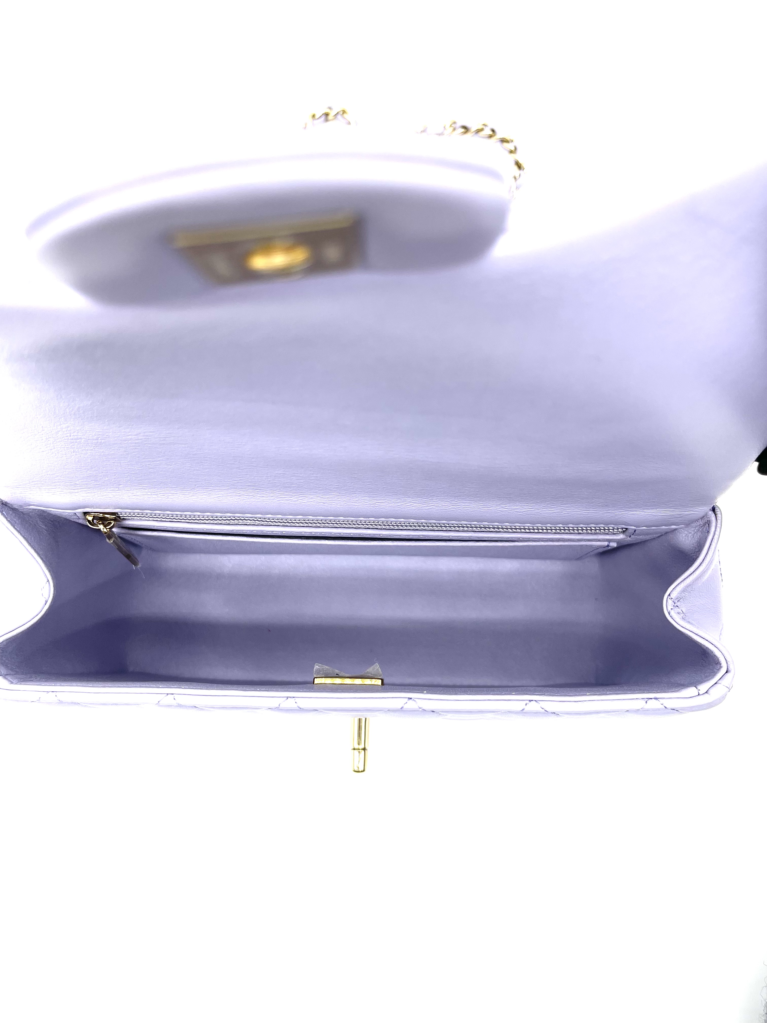 Pre-owned Chanel Mini flap / Product Code: 26032303