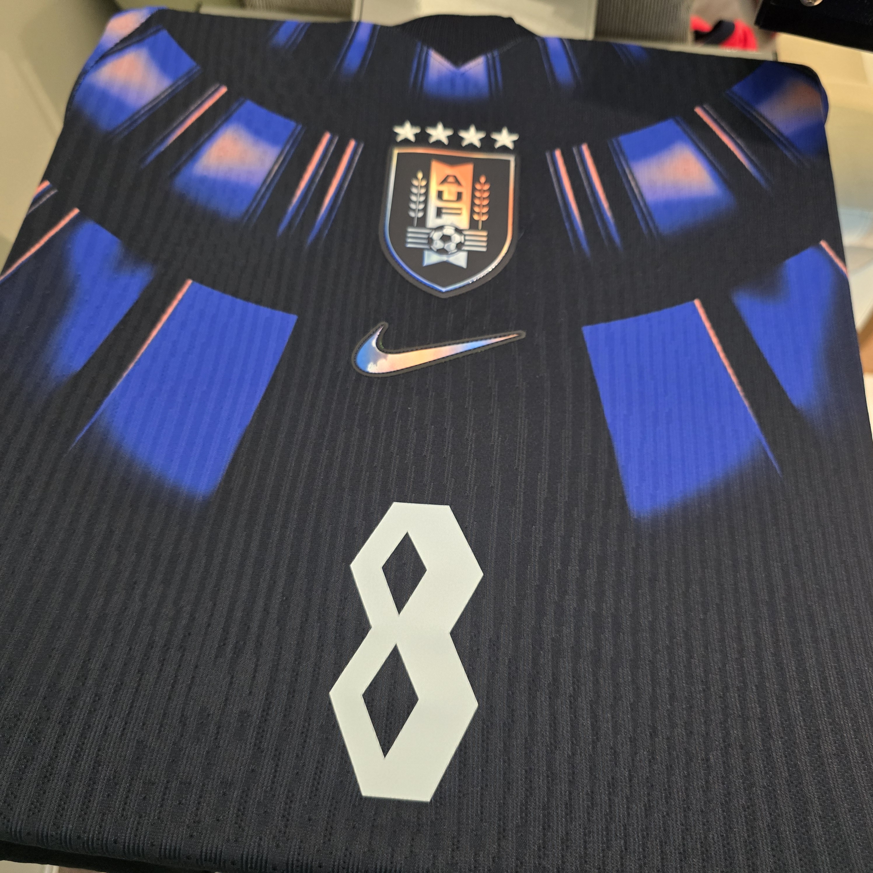 未來感黑豹降臨🐾 Nike Uruguay 烏拉圭 2026-27 作客球員版球衣 (可加印字章) IO4679