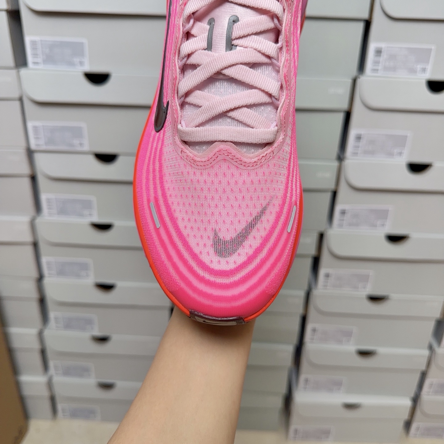 Nike Vomero Plus HV8154-604