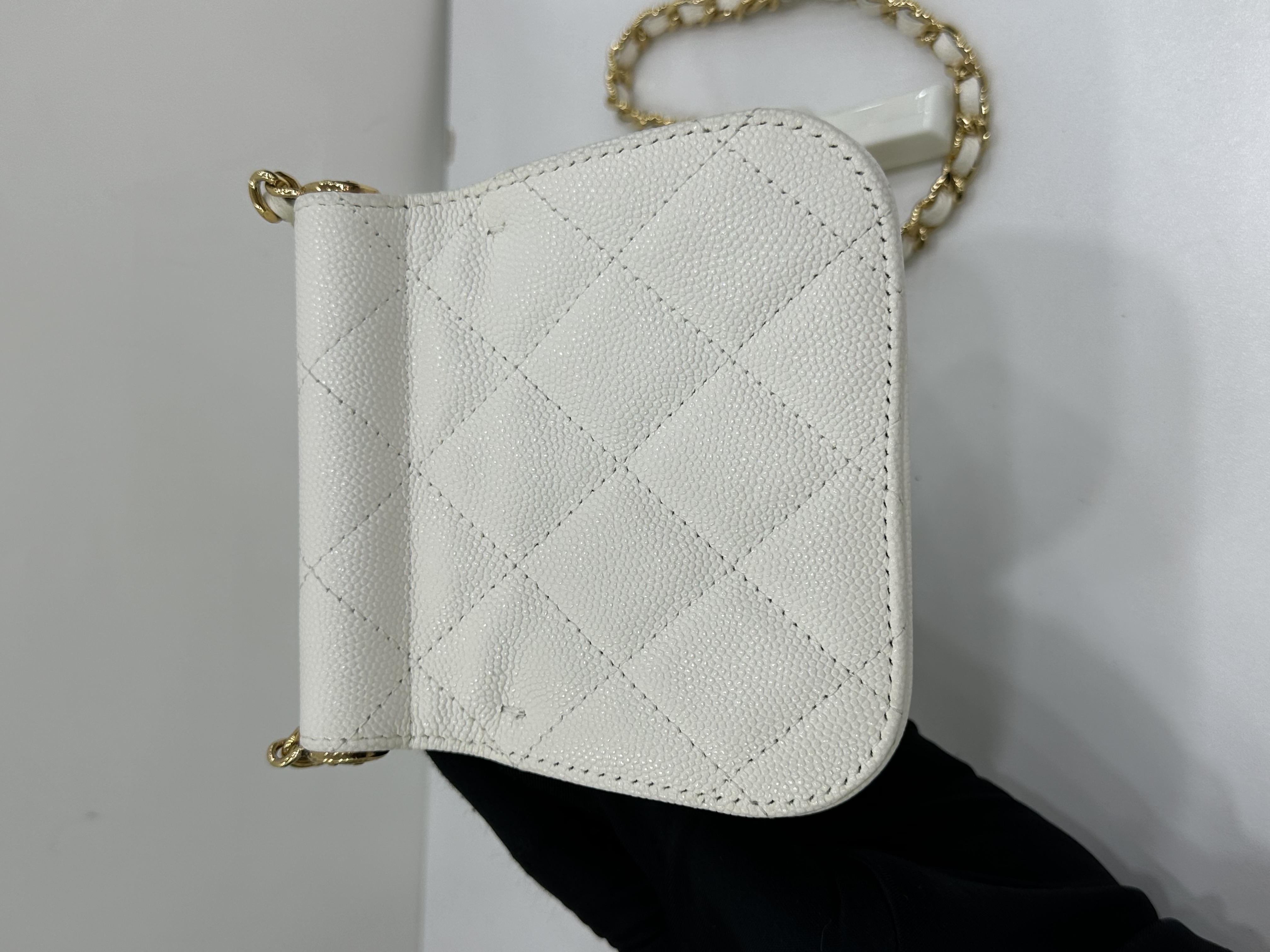 直播貨品 |  [1個-$100 2個-$300］GG09